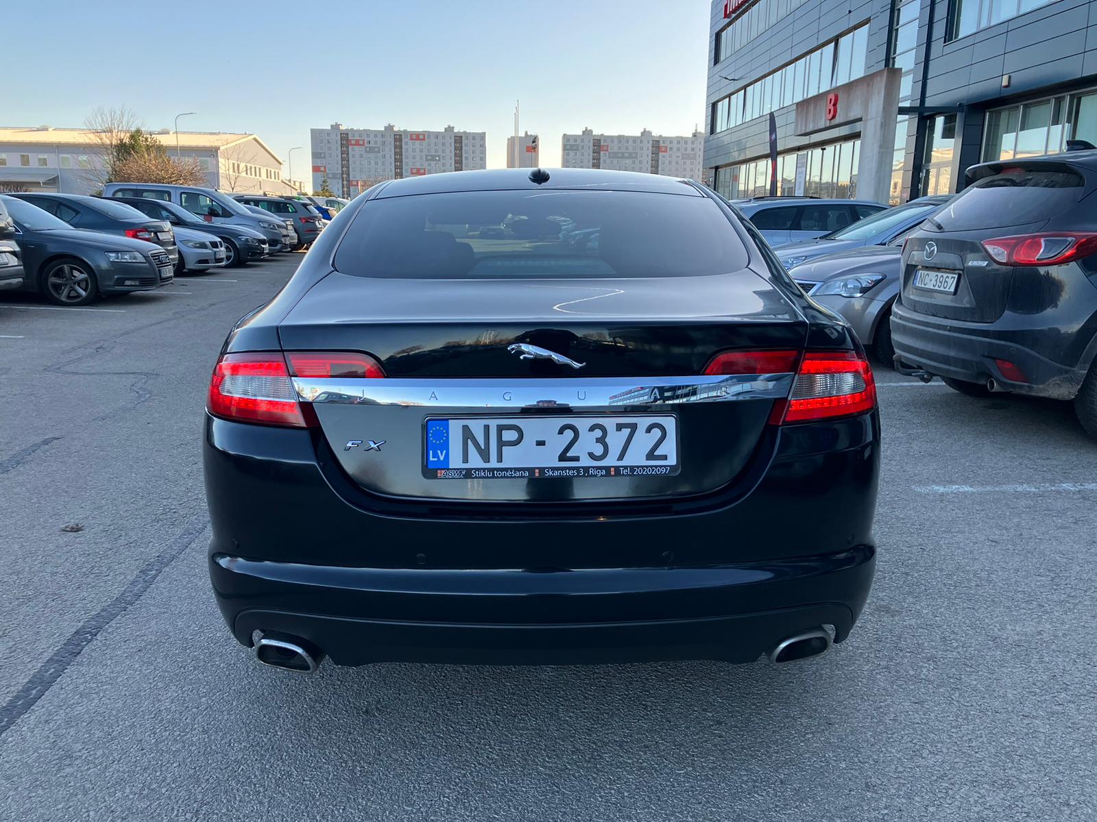 Jaguar XF