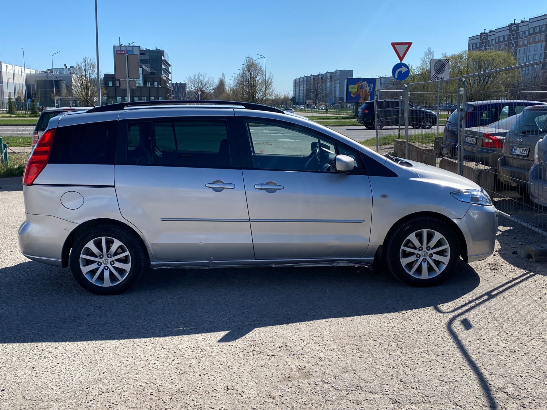 Mazda 5 7-vietas