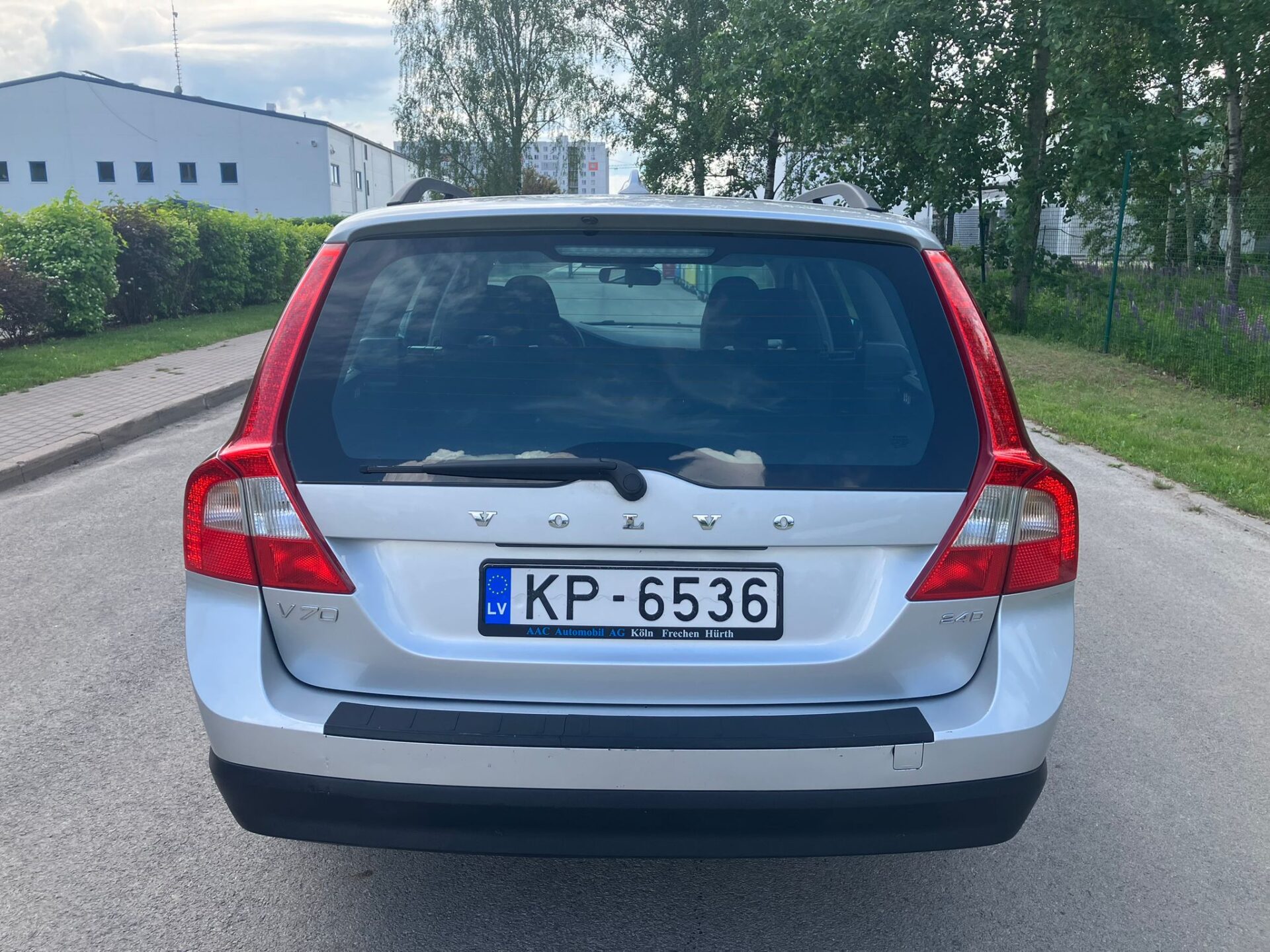 Volvo V70