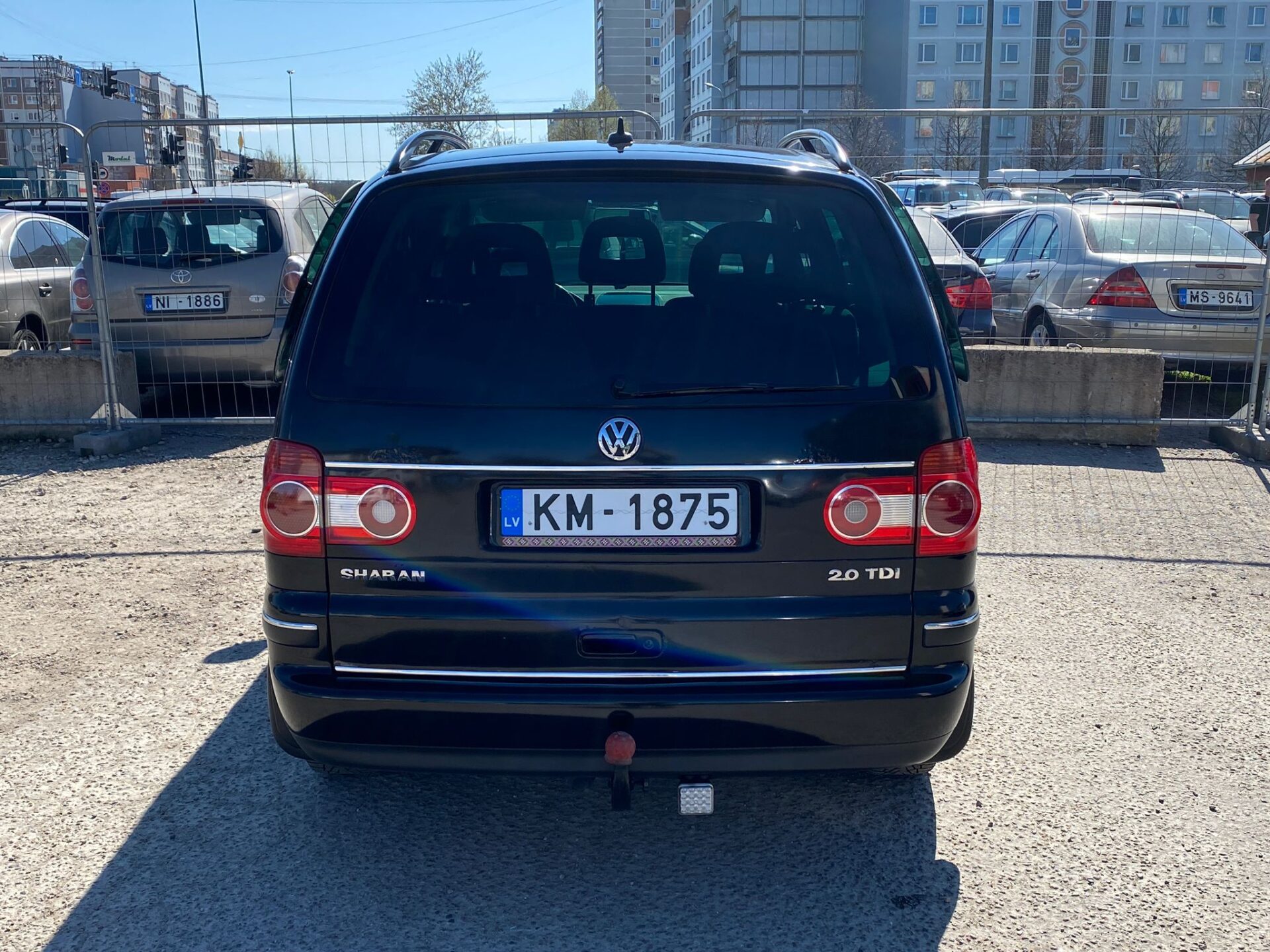 VW Sharan 7-Vietas