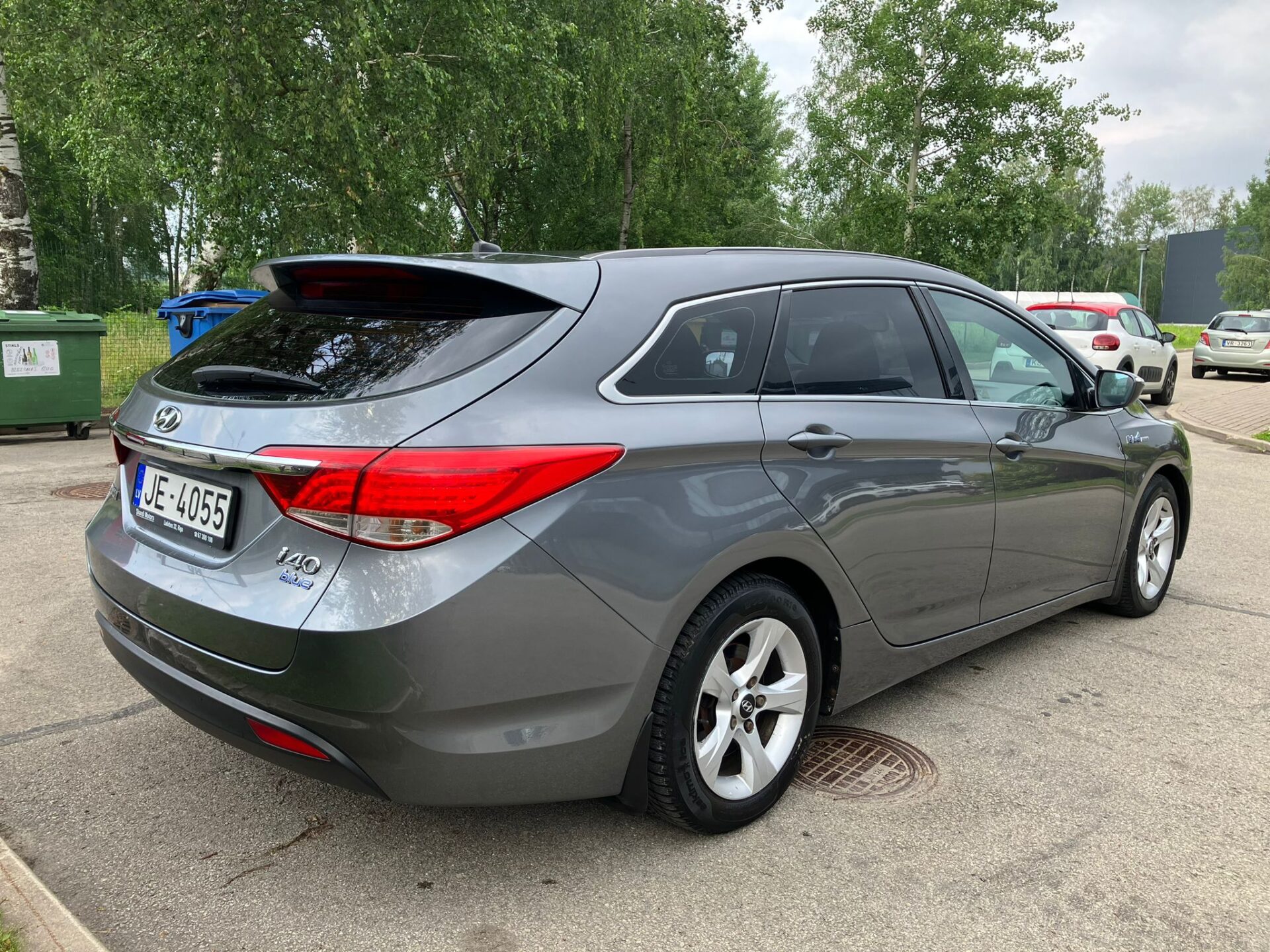 Hyundai i40 blue