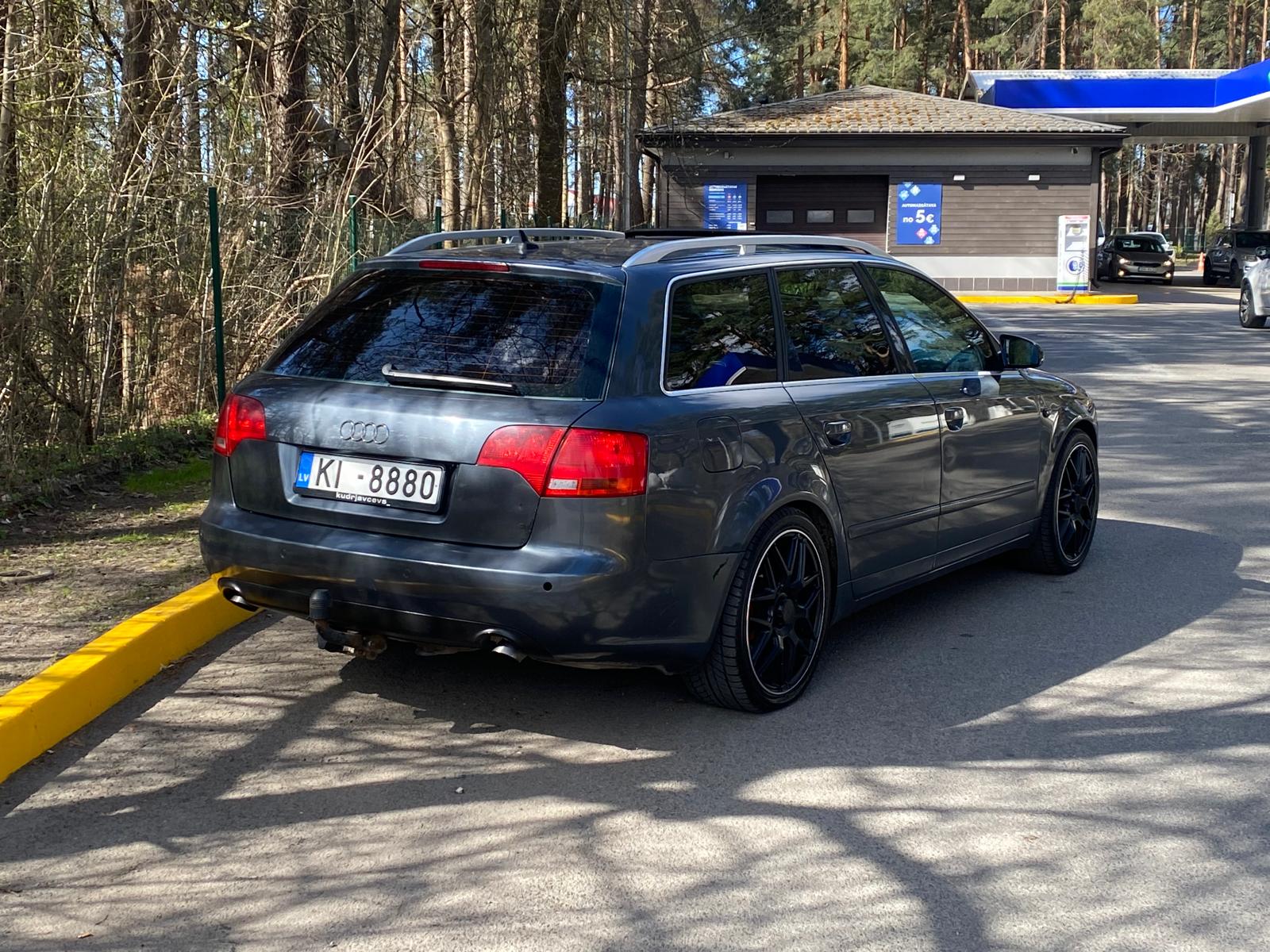 AUDI A4 S-LINE QUATTRO