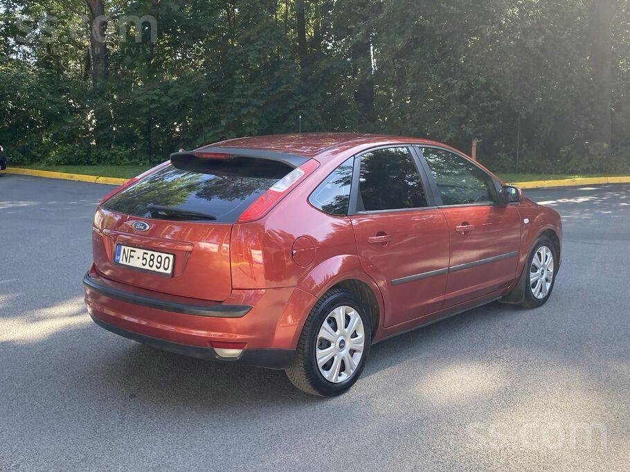 FORD FOCUS