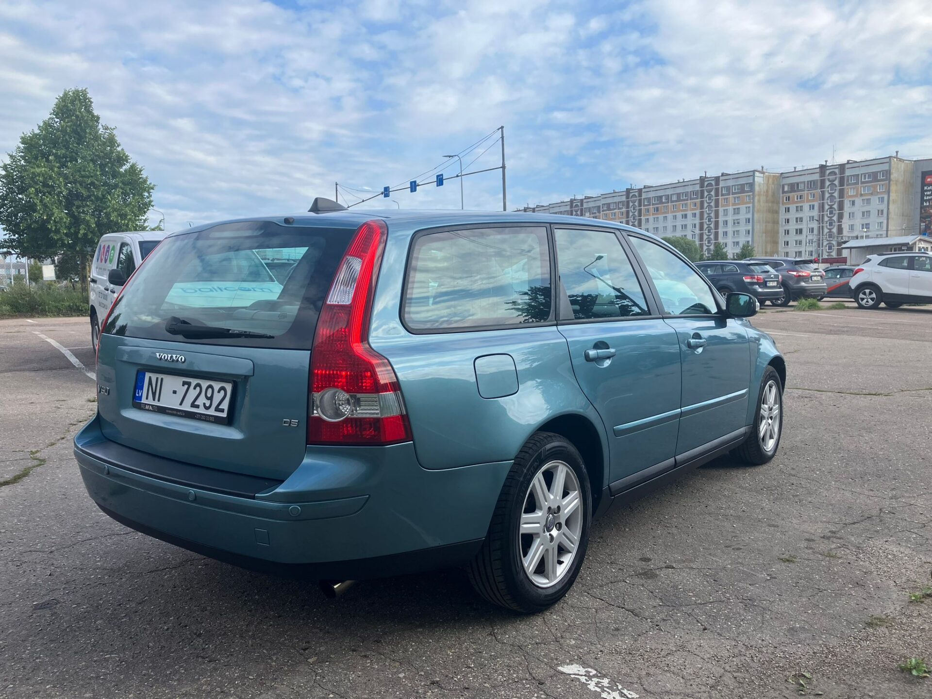 Volvo V50