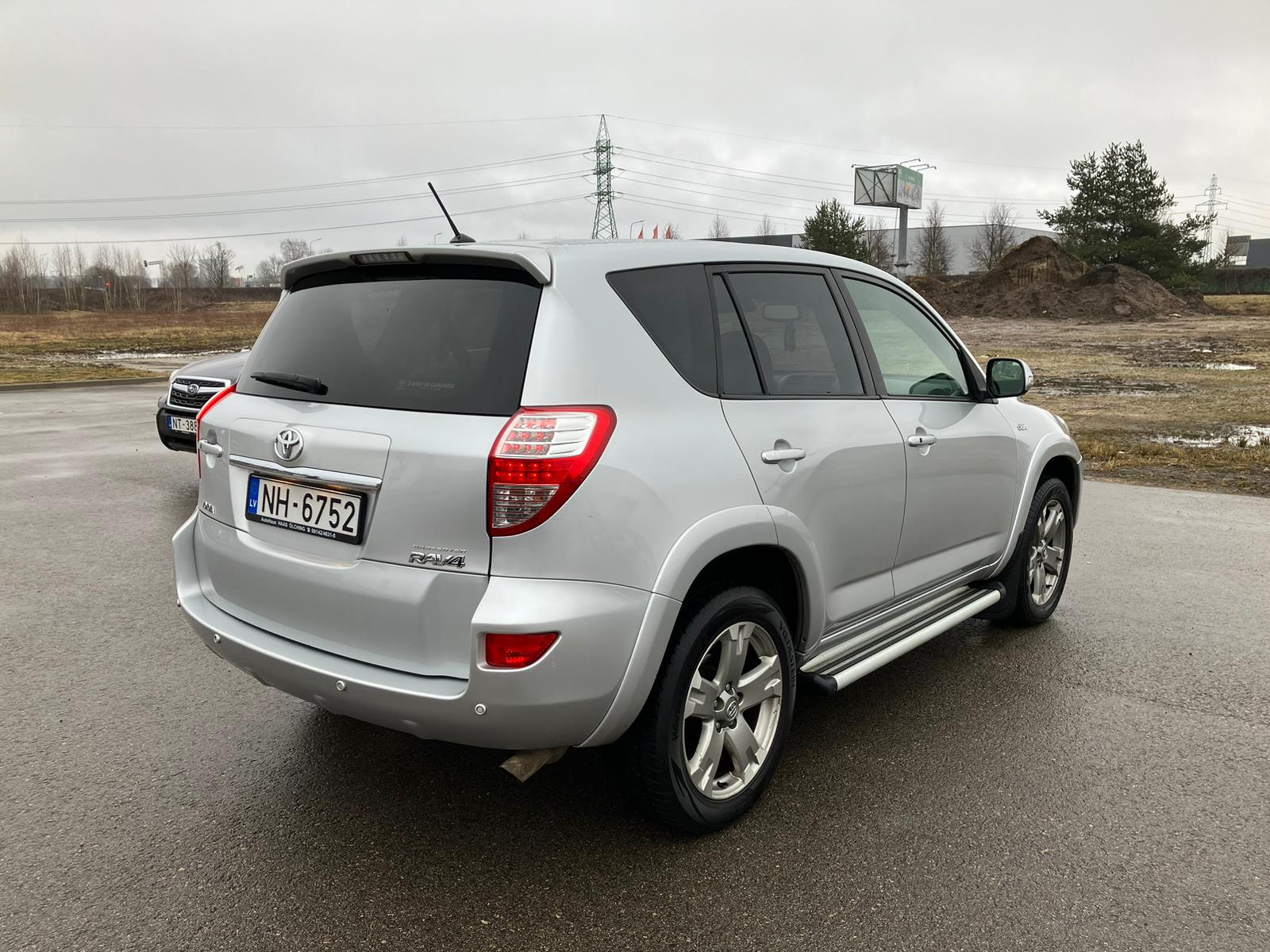 Toyota RAV 4 CROSSOVER 4×4