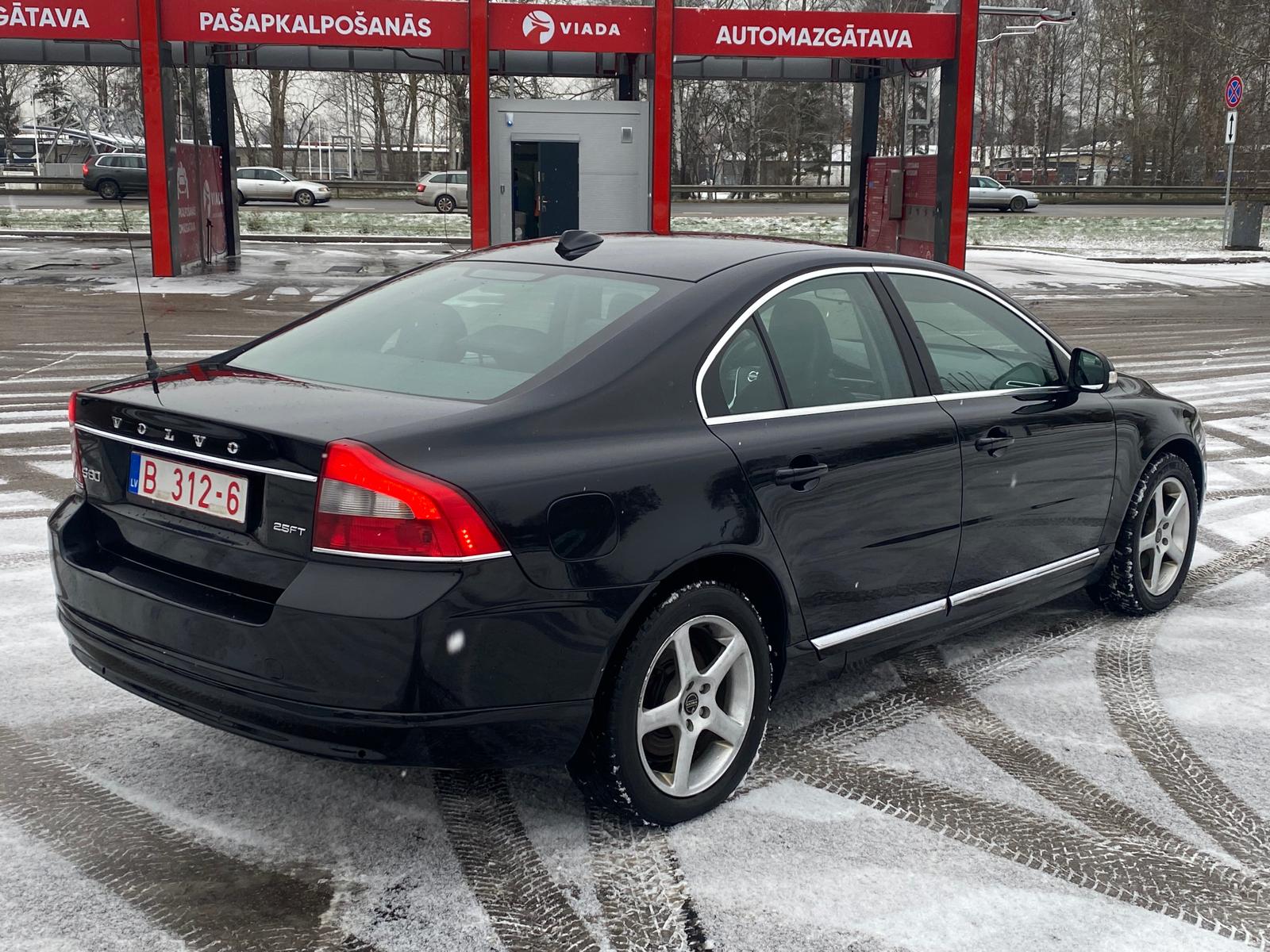 Volvo S80