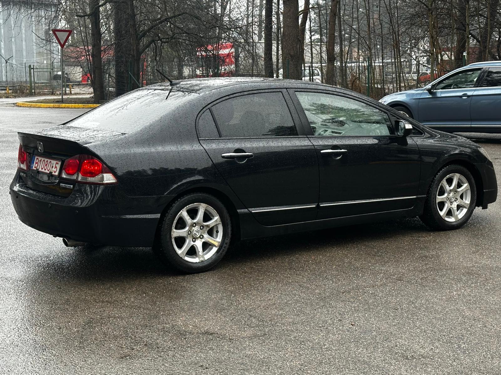 HONDA CIVIC 4DR HYBRID