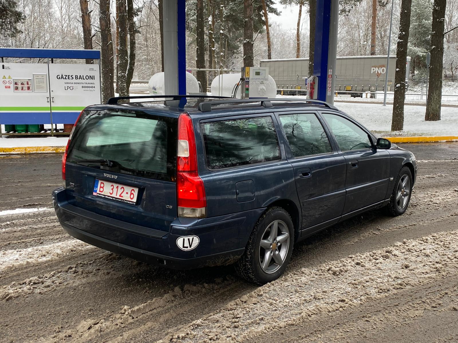 VOLVO V70