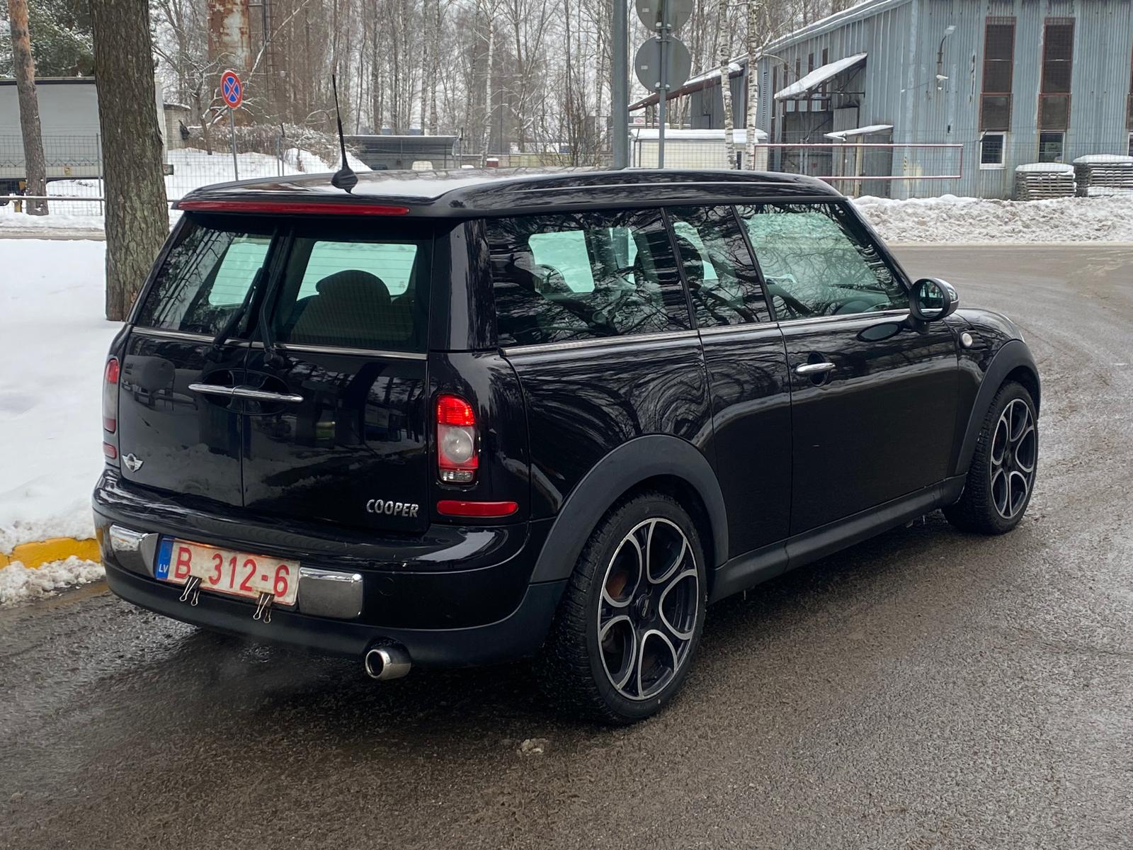 MINI COOPER CLUBMAN