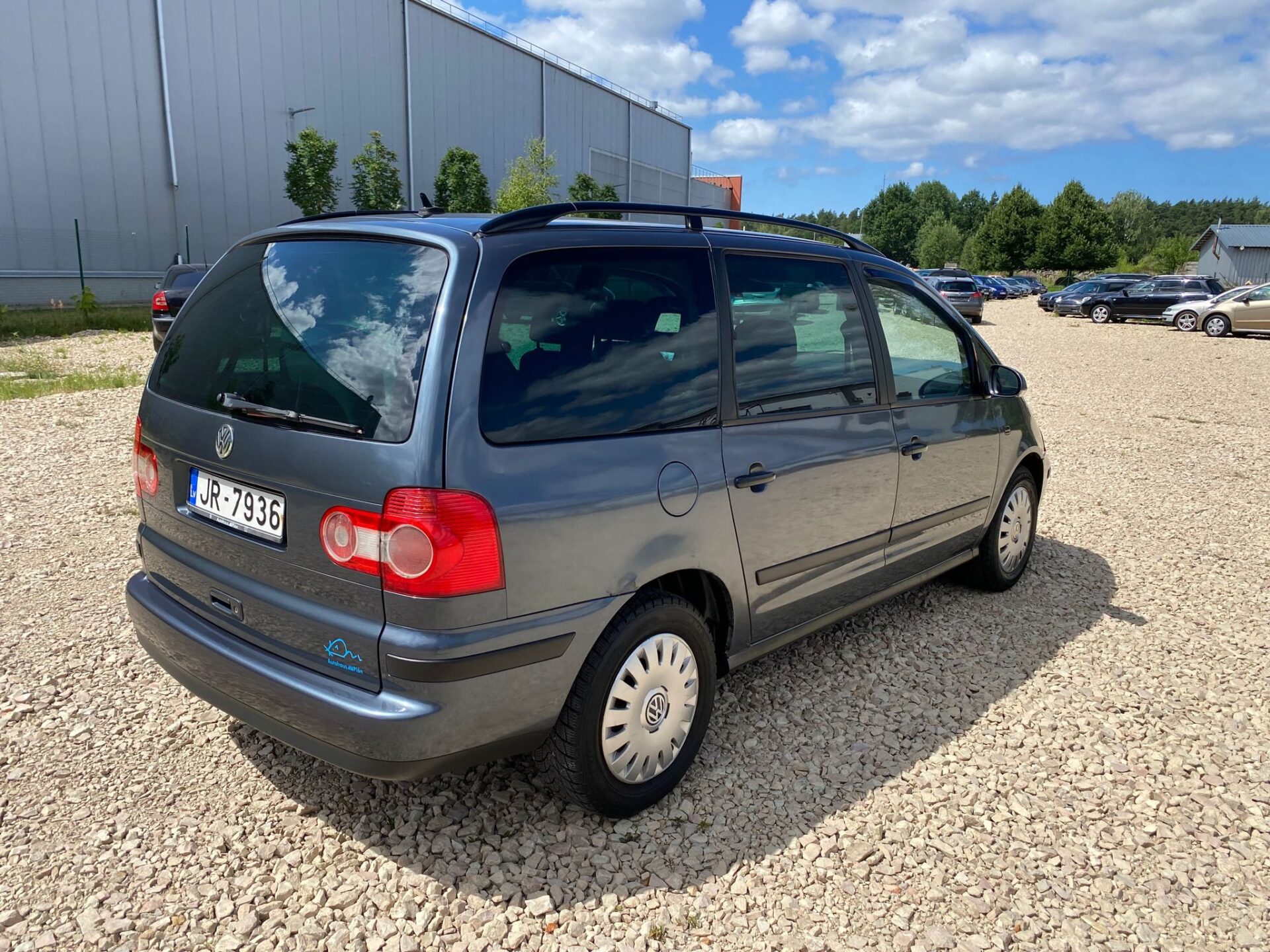 VW Sharan 7-VIETAS