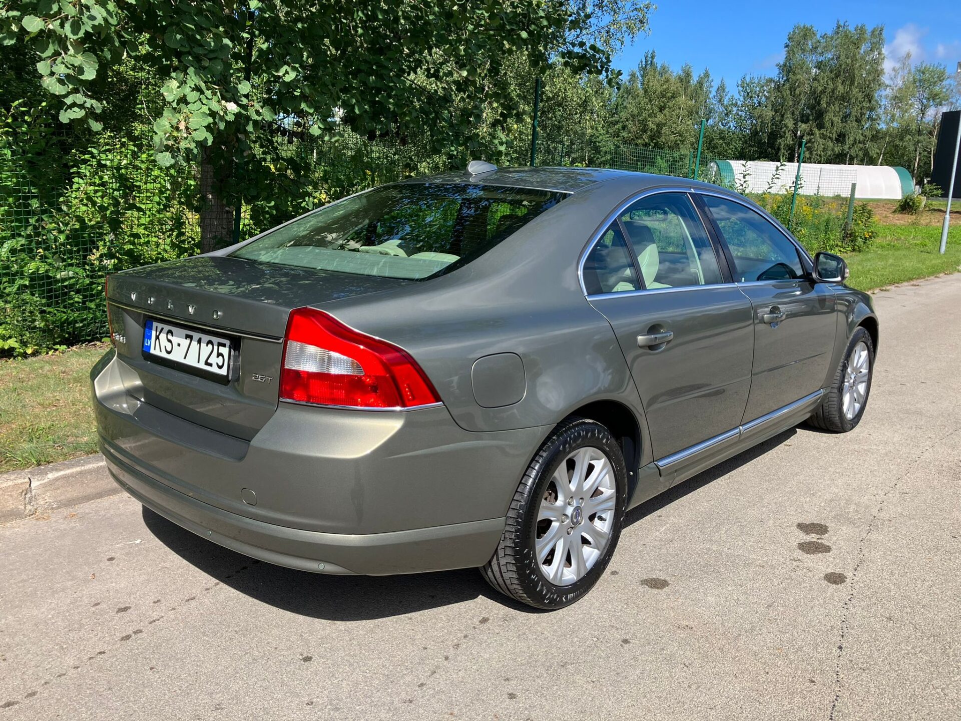 Volvo S80