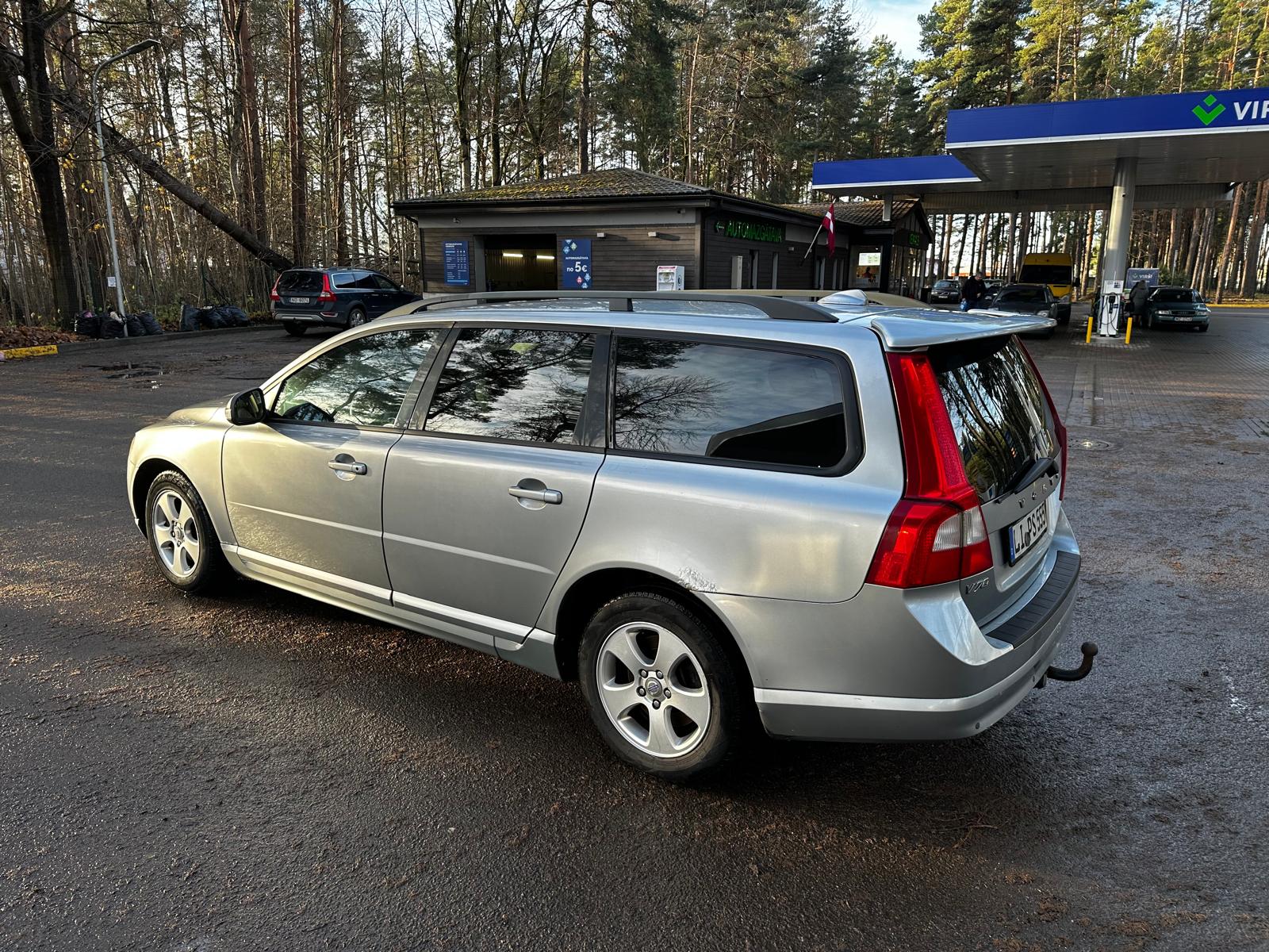 VOLVO V70