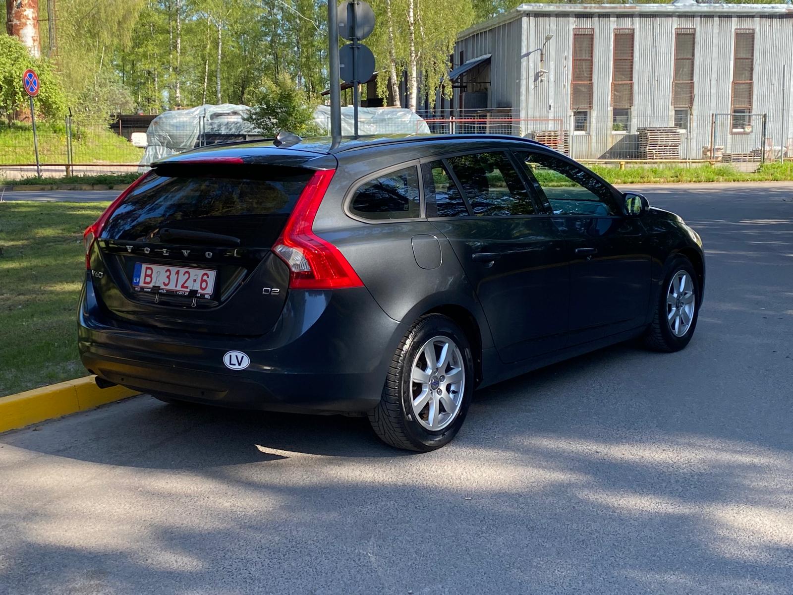 VOLVO V60