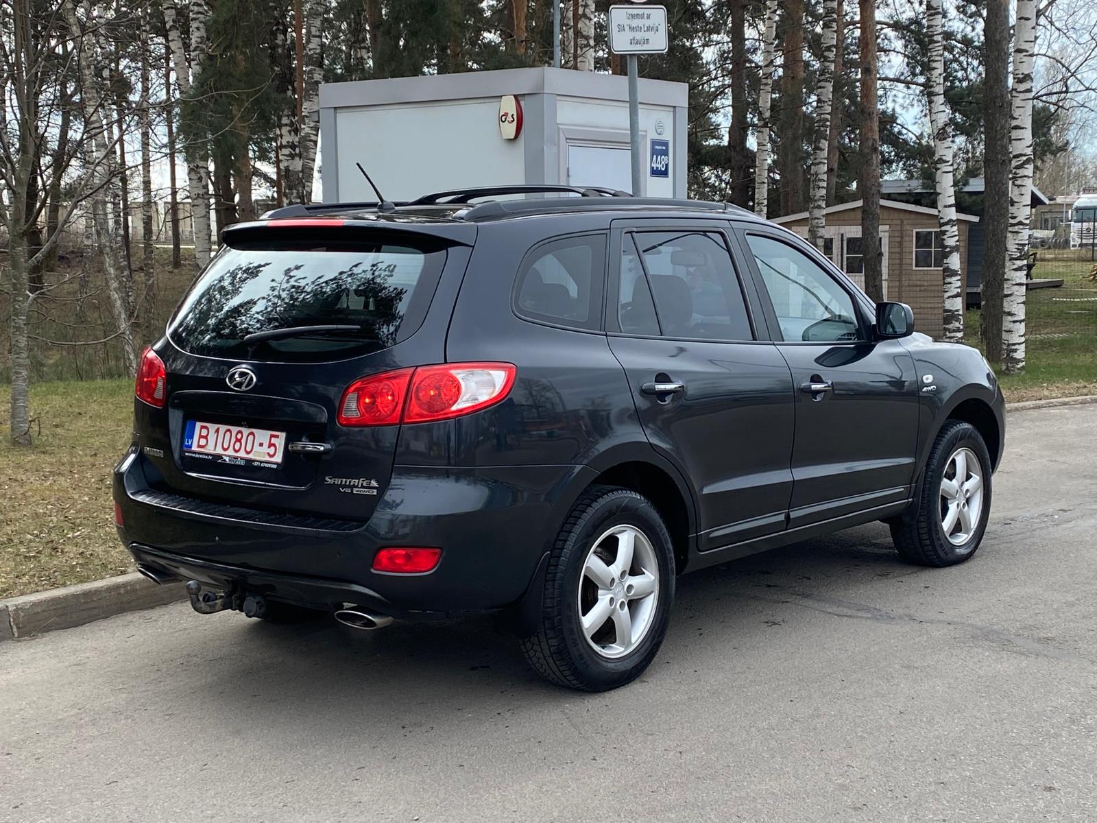 HYUNDAI SANTA FE 4WD