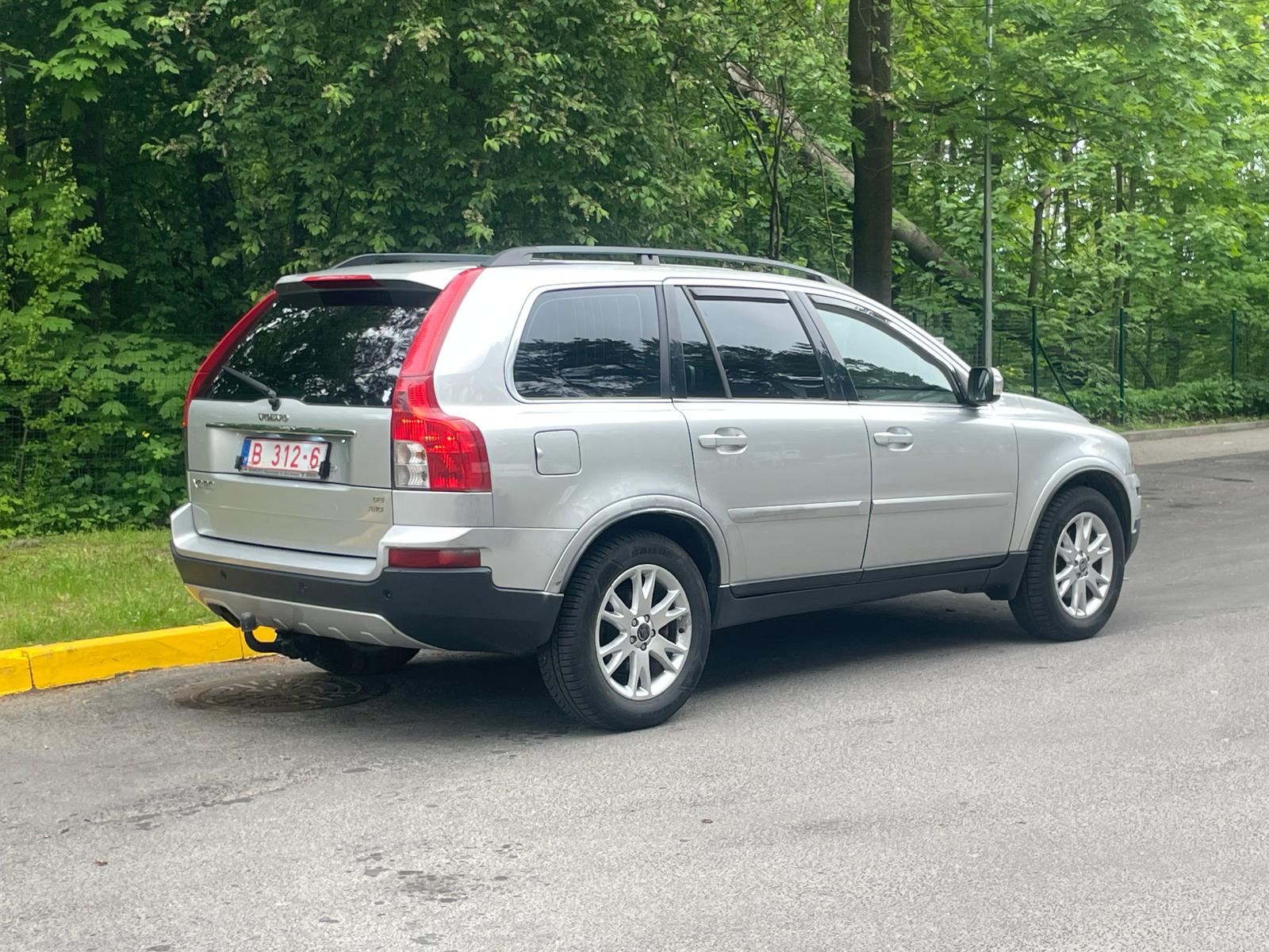 VOLVO XC90 7-VIETAS