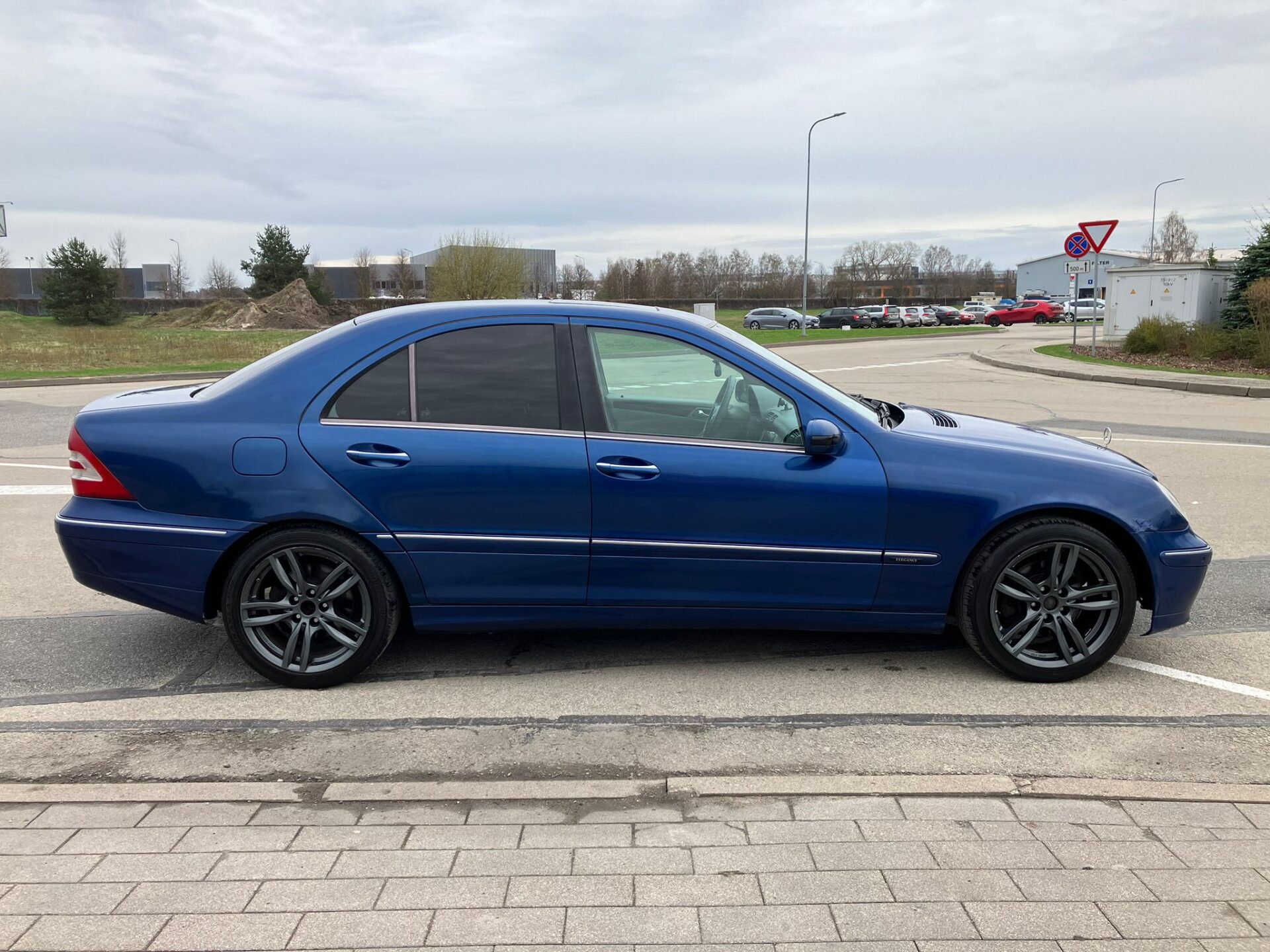 Mercedes C240