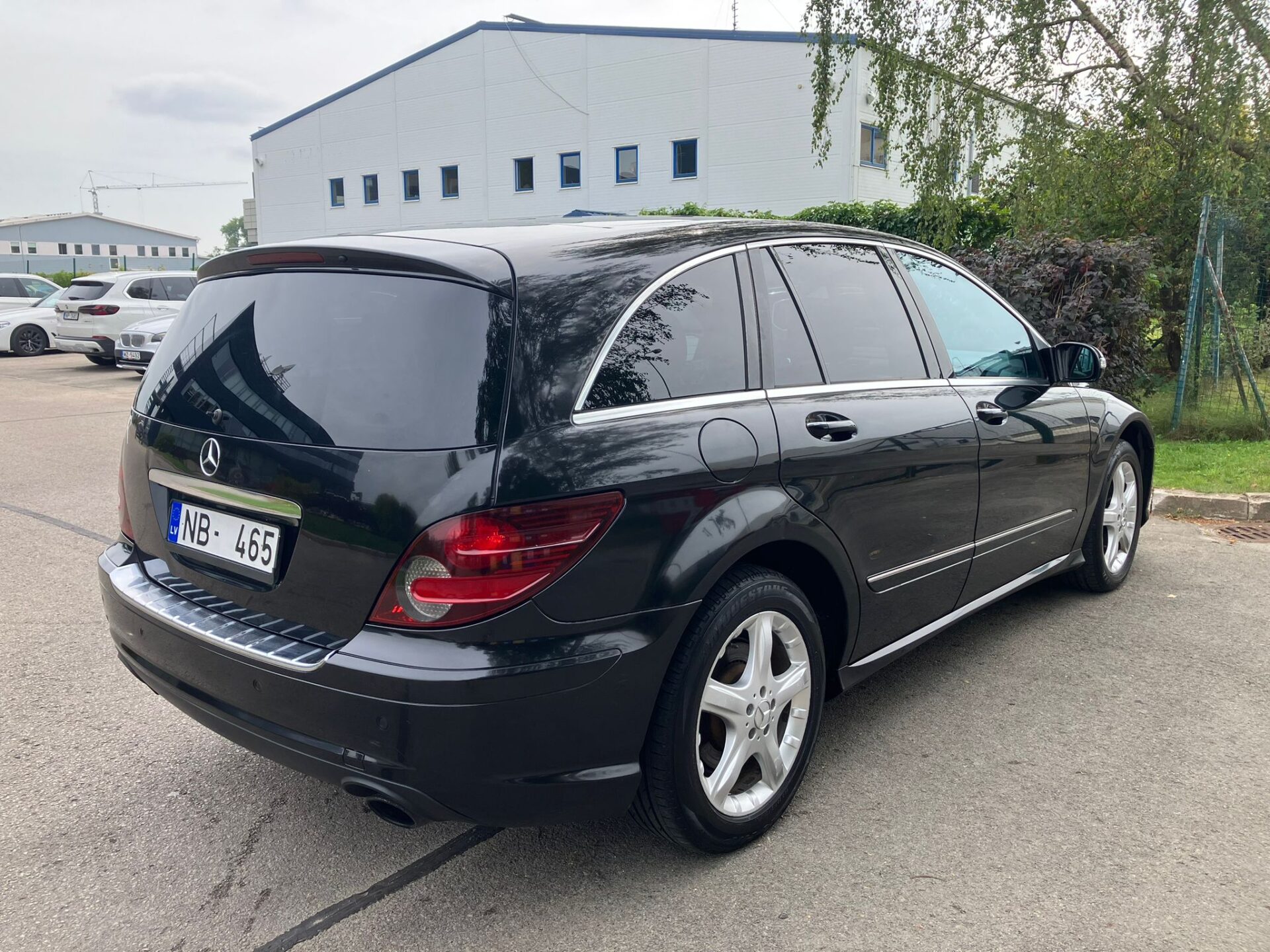 Mercedes Benz R320 7-vietas