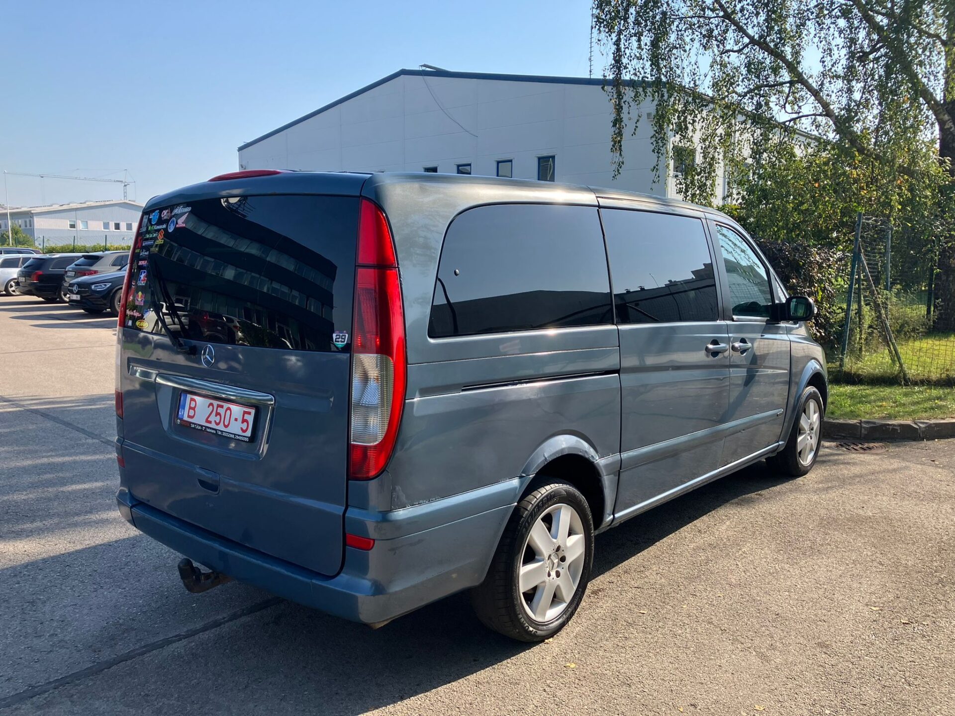 Mercedes Viano 7-vietas