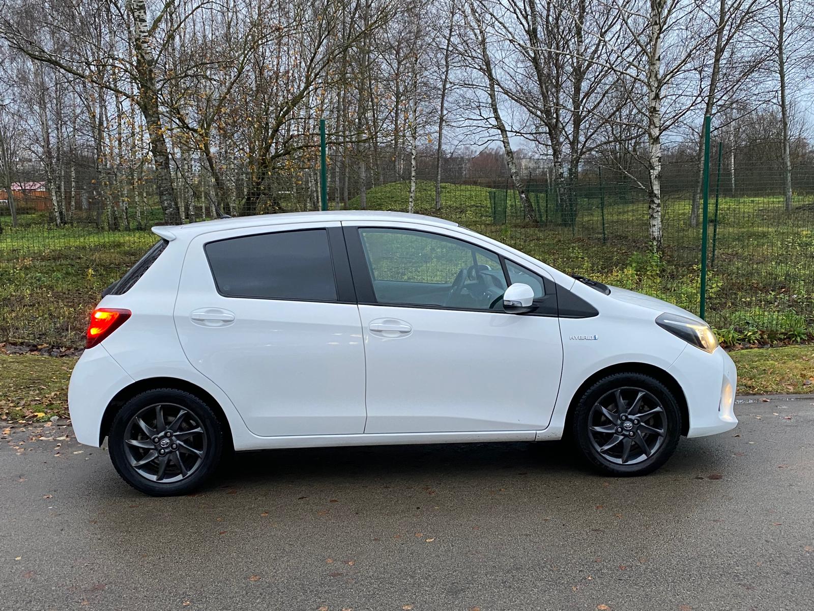 Toyota Yaris Hybrid