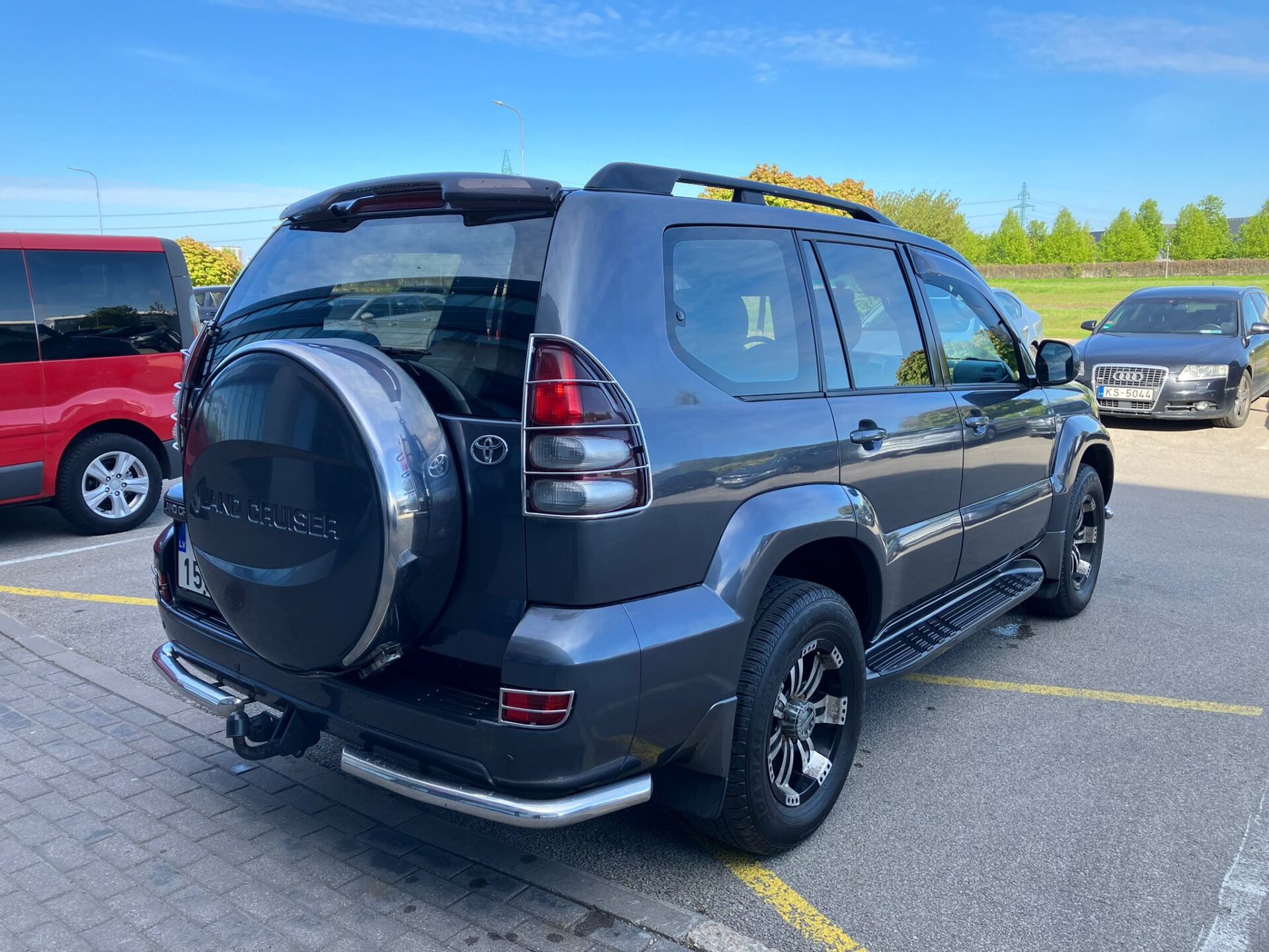 Toyota Land Cruiser D4D 4×4 8-мест