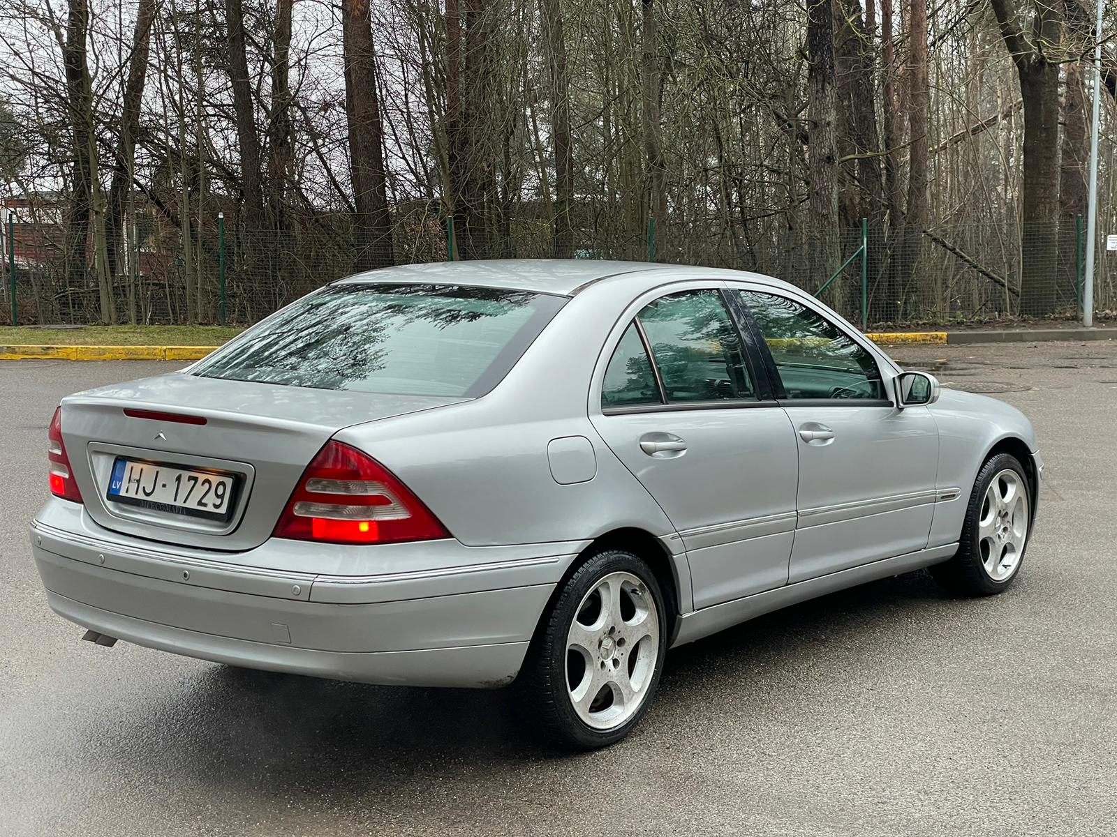 Mercedes Benz C200 Avantgarde