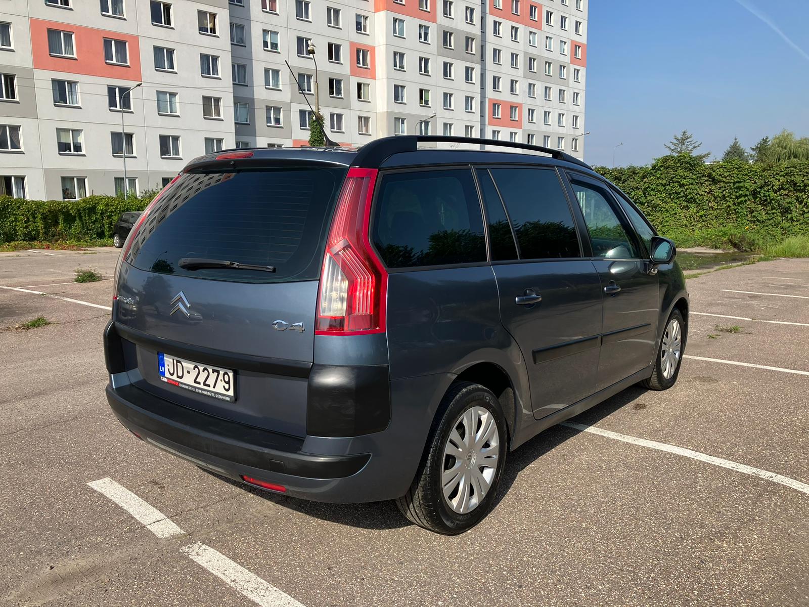 Citroen C4 Picasso 7-vietas