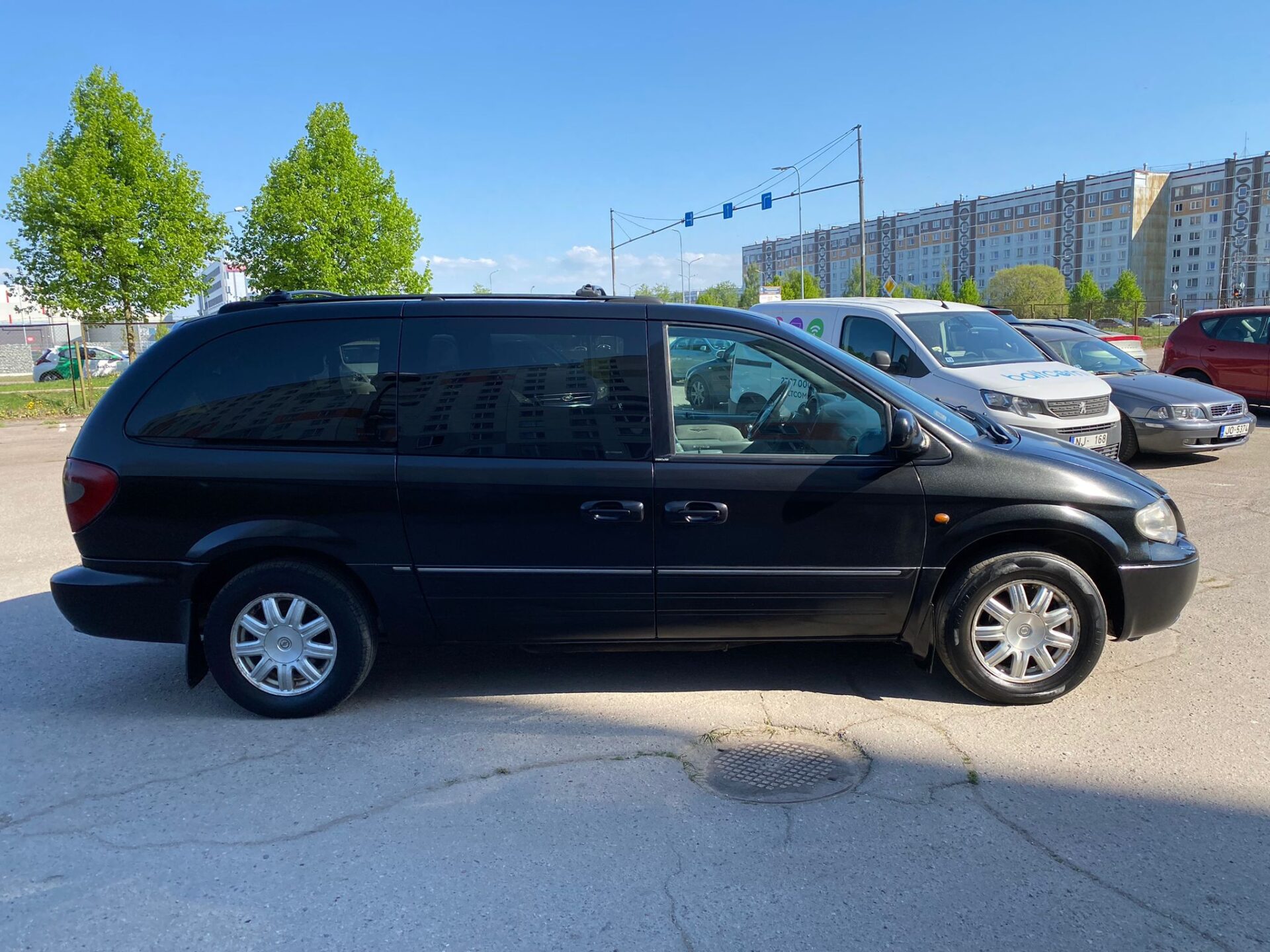 Chrysler Grand Voyager StowNGO 7-vietas