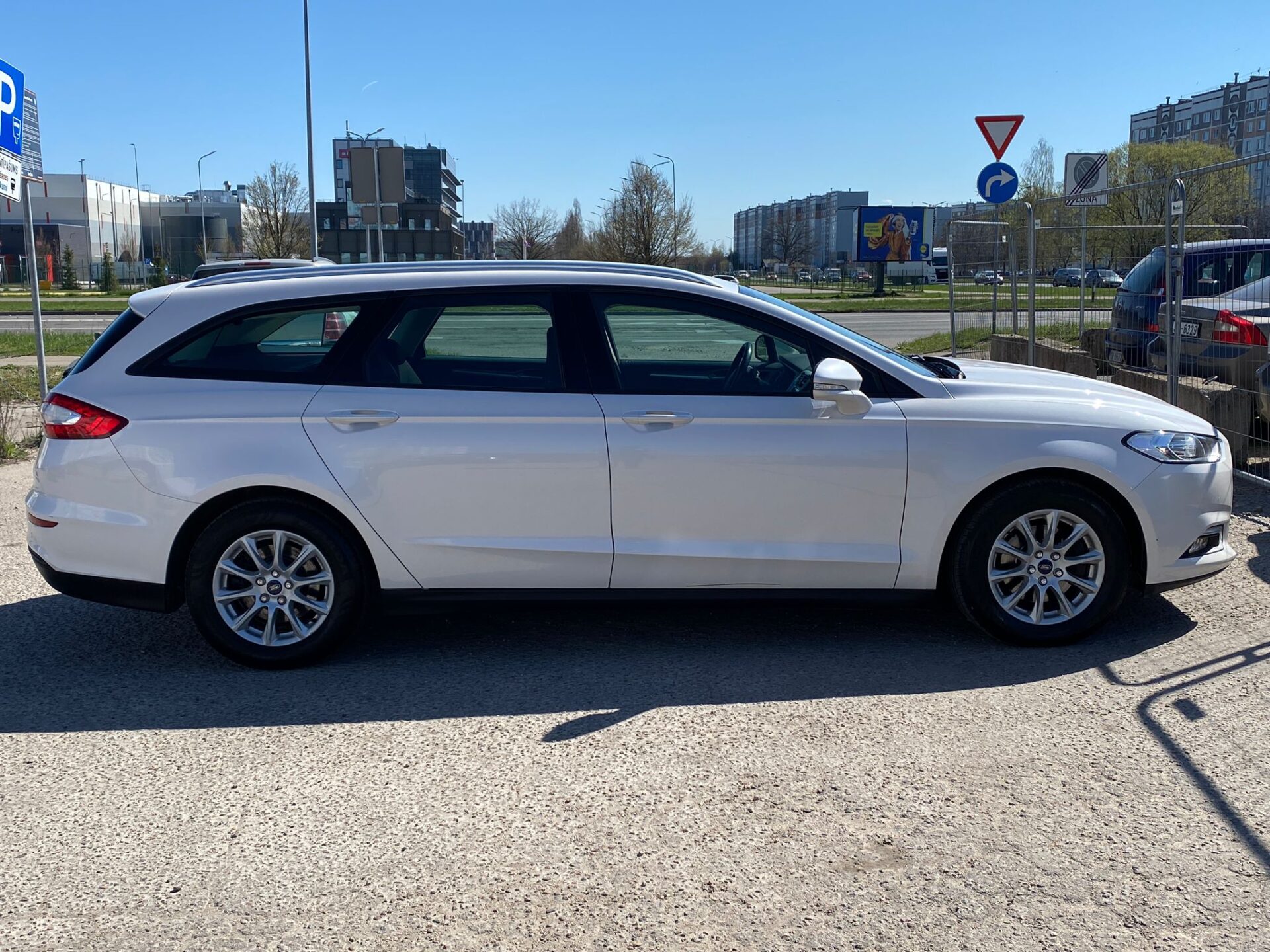 Ford Mondeo (From Germany, not used in Latvia)