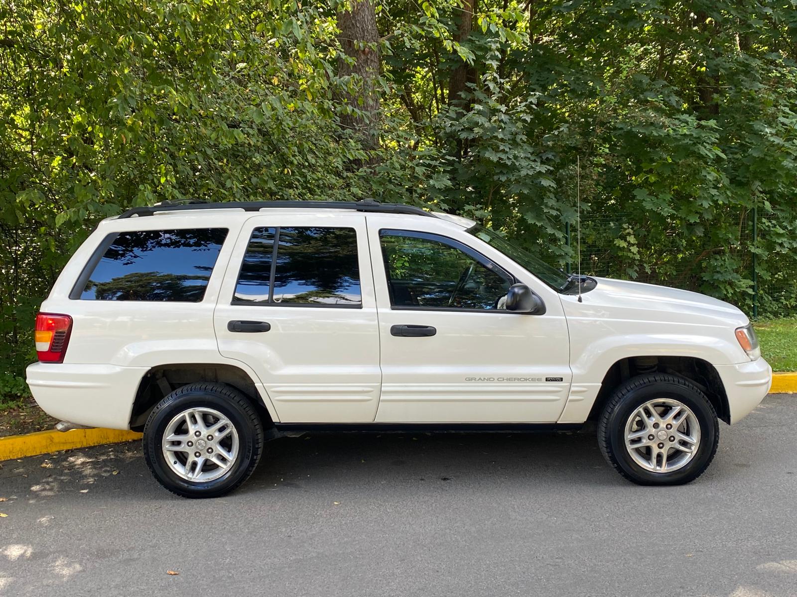 Jeep Grand Cherokee 4×4 special editions v8
