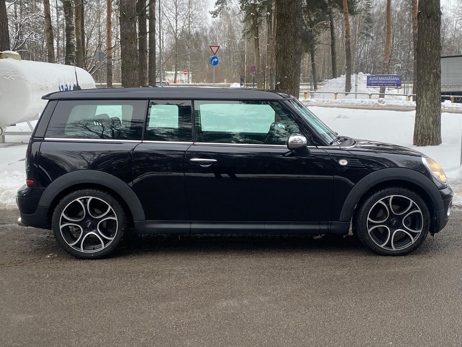 MINI COOPER CLUBMAN