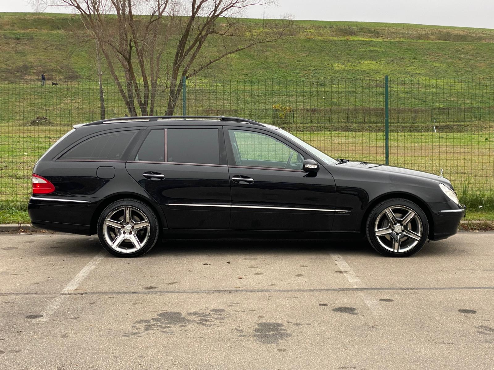 Mercedes Benz E320 Elegance