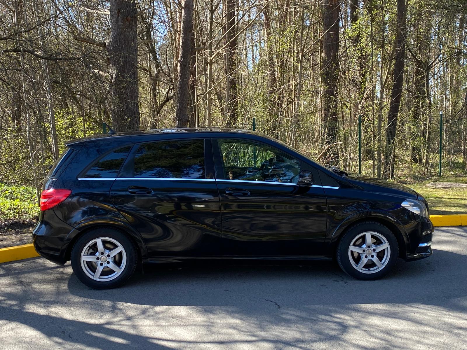 MERCEDES BENZ B200 AVANTGARDE