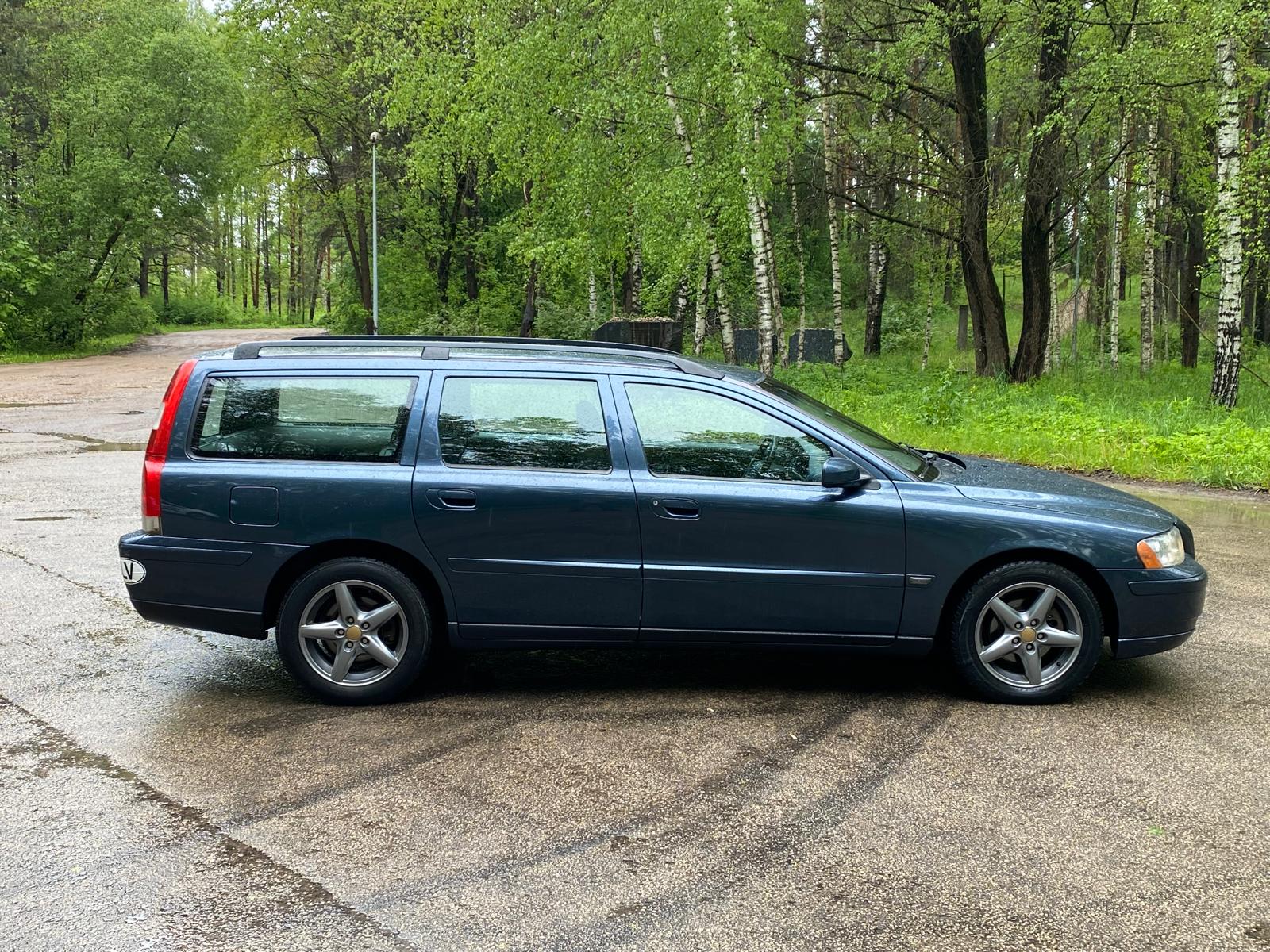 VOLVO V70