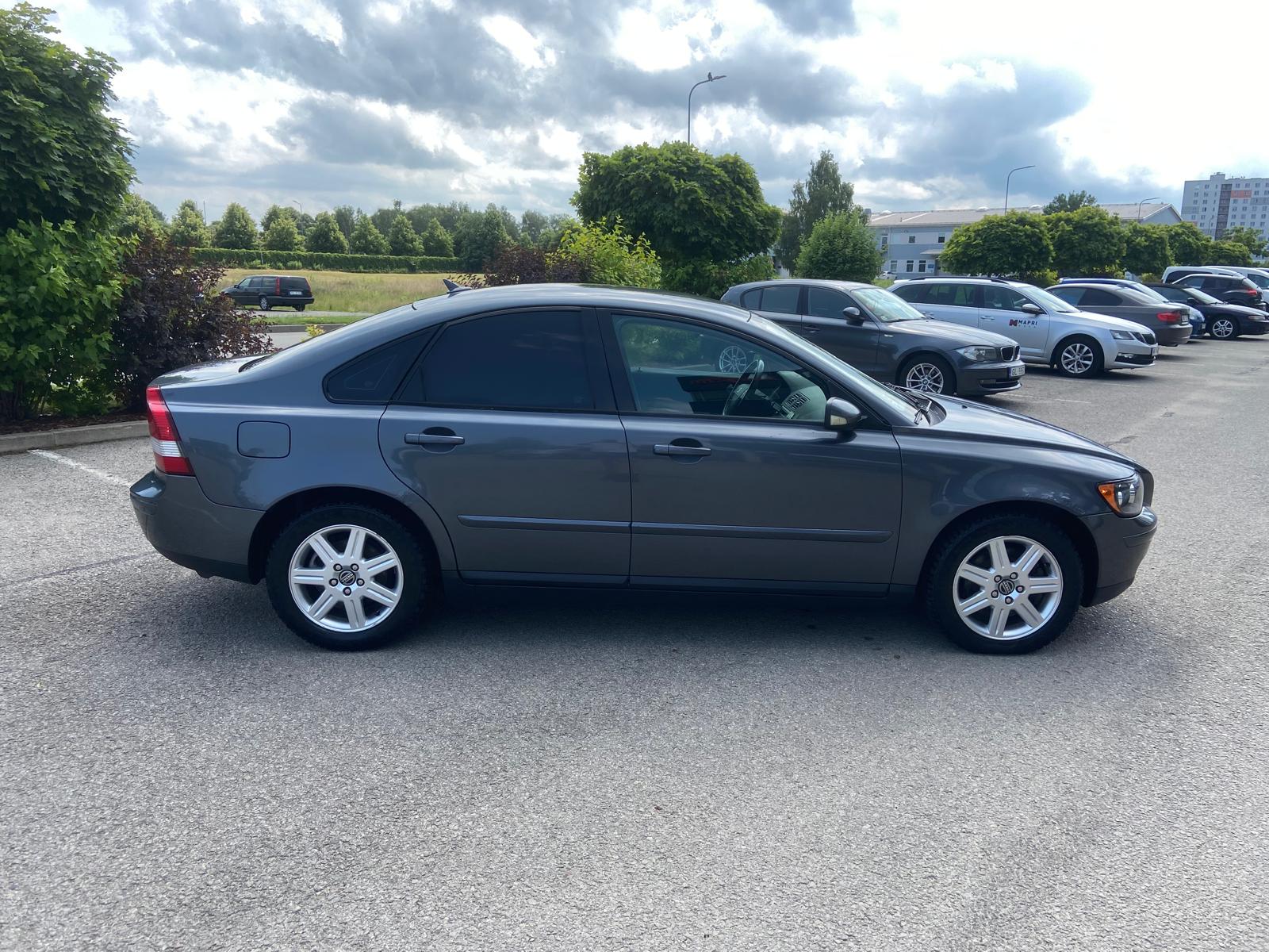 Volvo S40