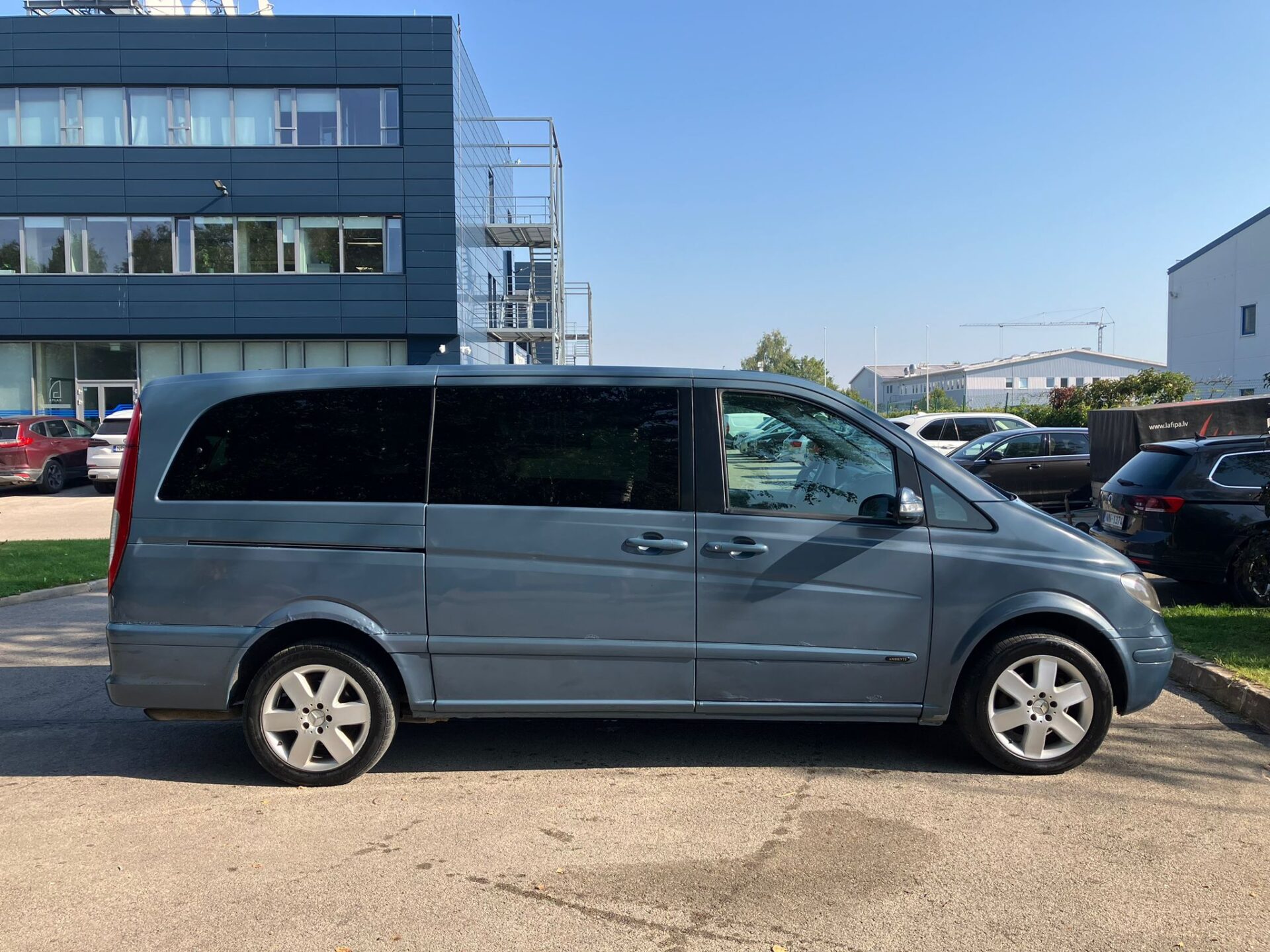 Mercedes Viano 7-vietas