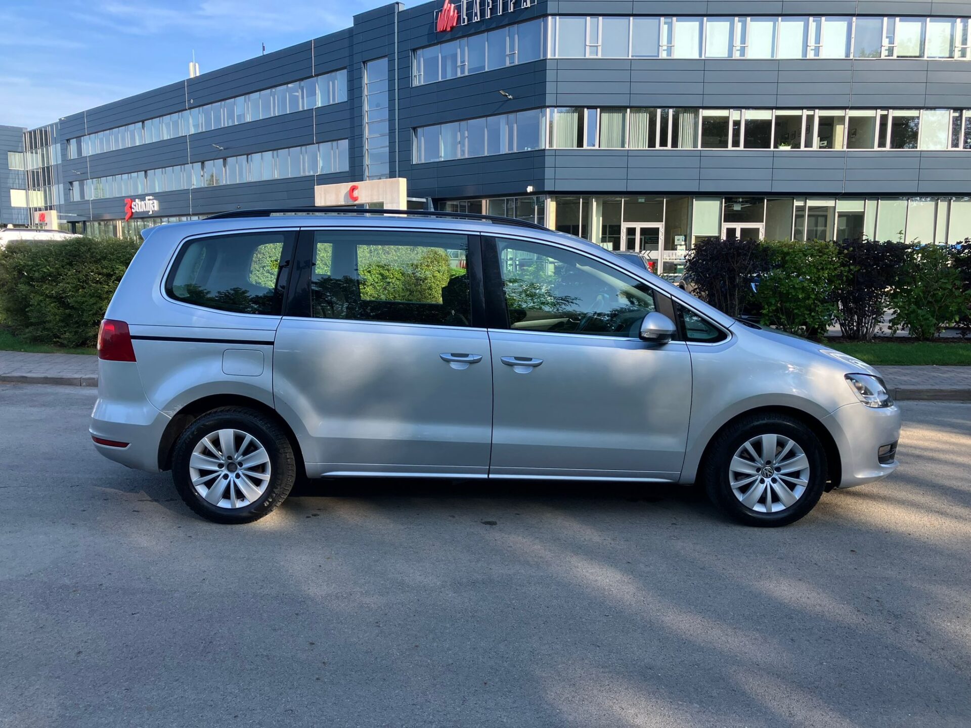 VW Sharan BLUE MOTION 7-vietas