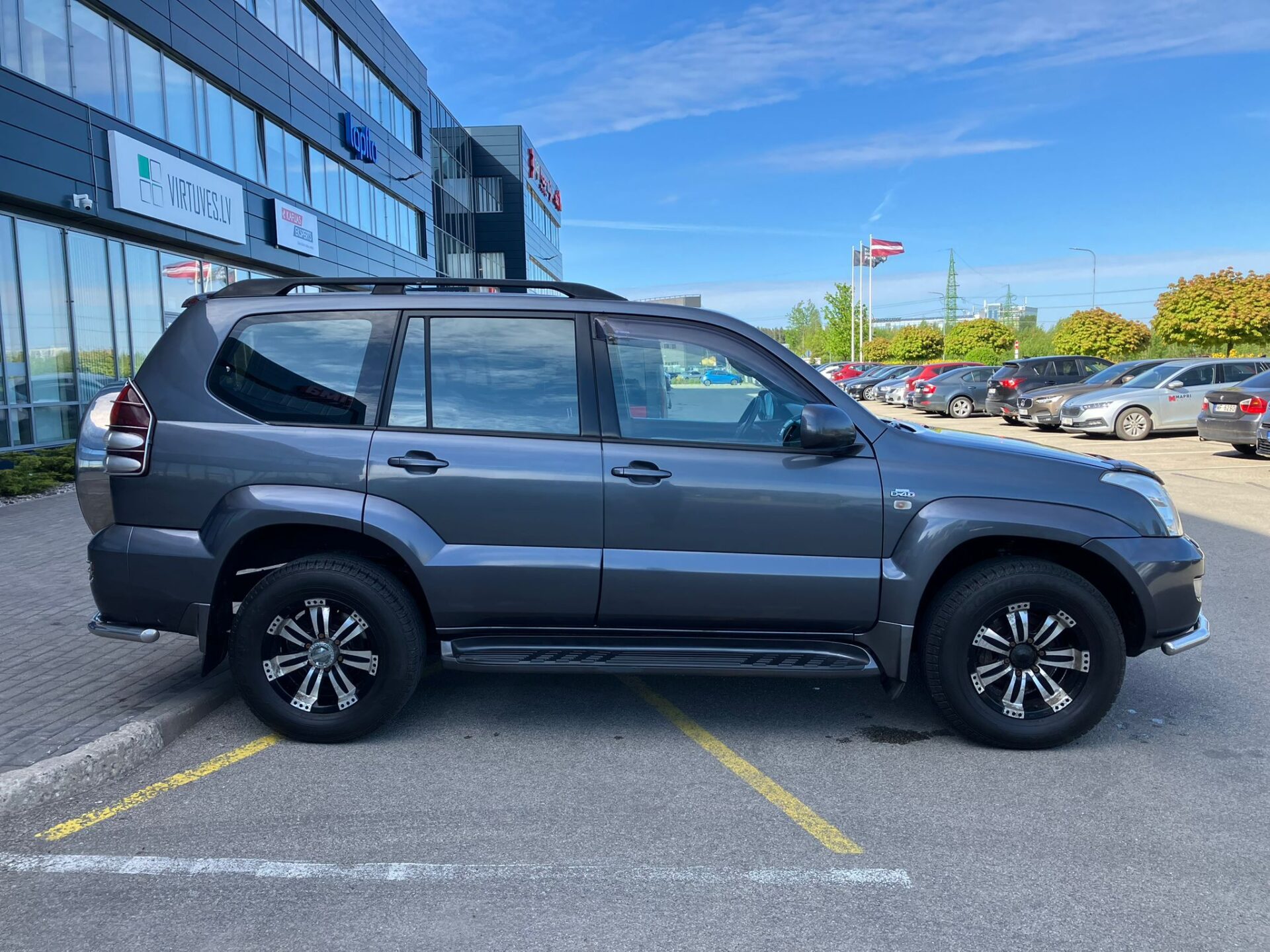 Toyota Land Cruiser D4D 4×4 8-мест