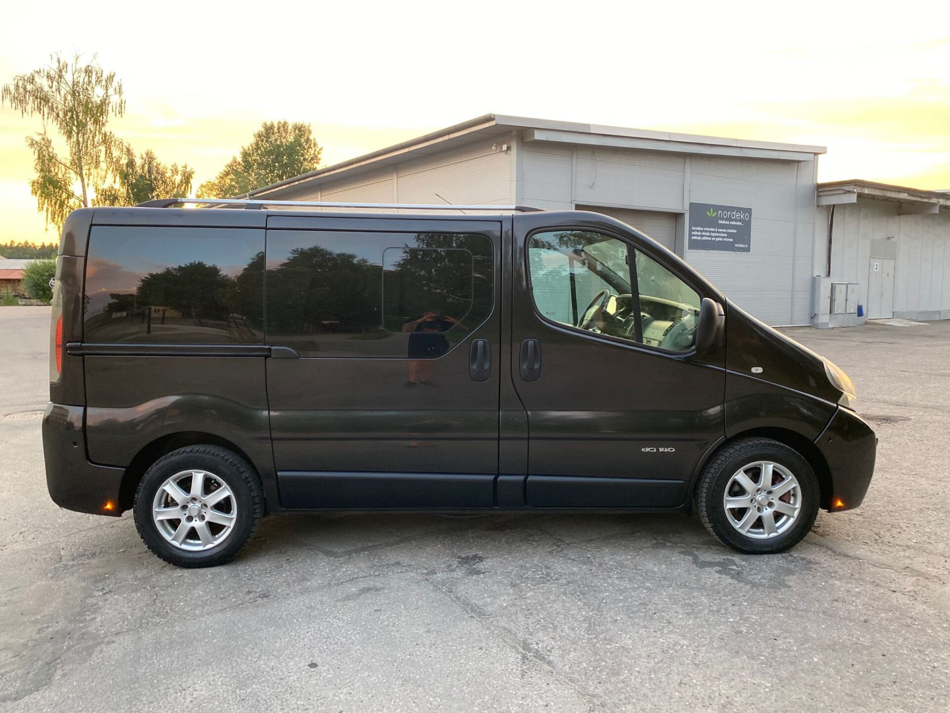 Renault Trafic Passenger 9-vietas
