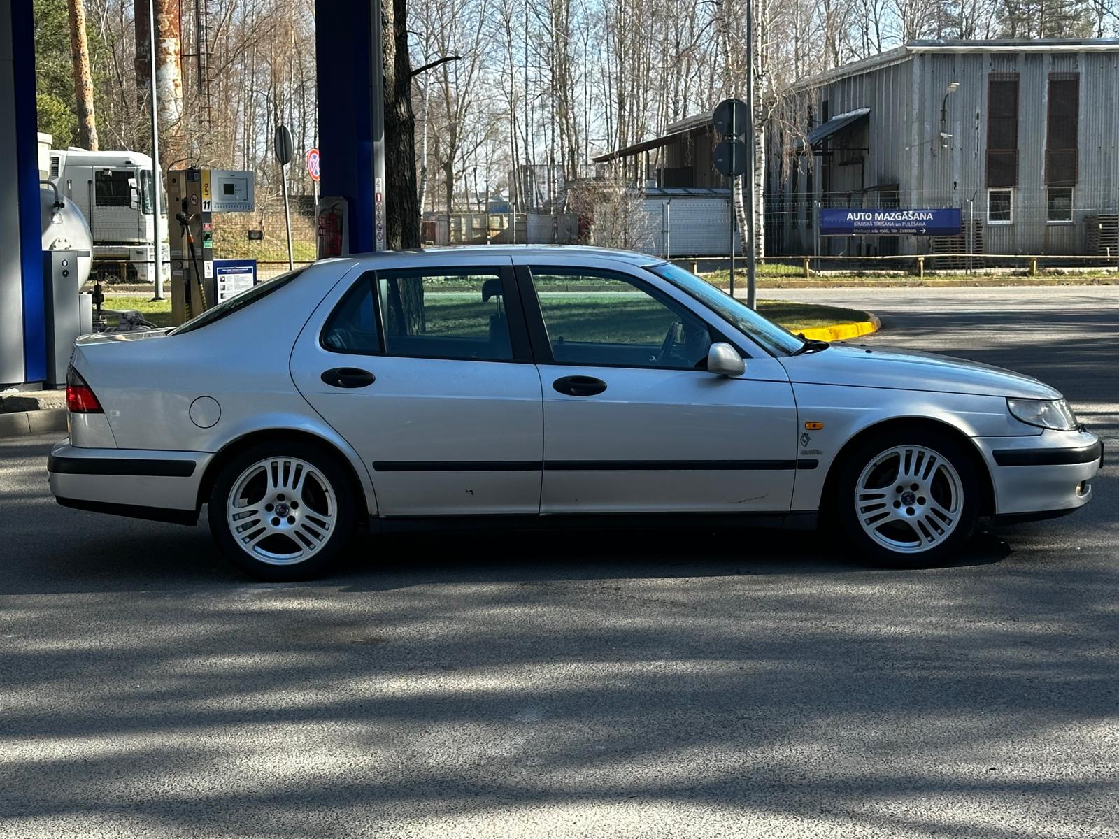 Saab 9-5 griffin