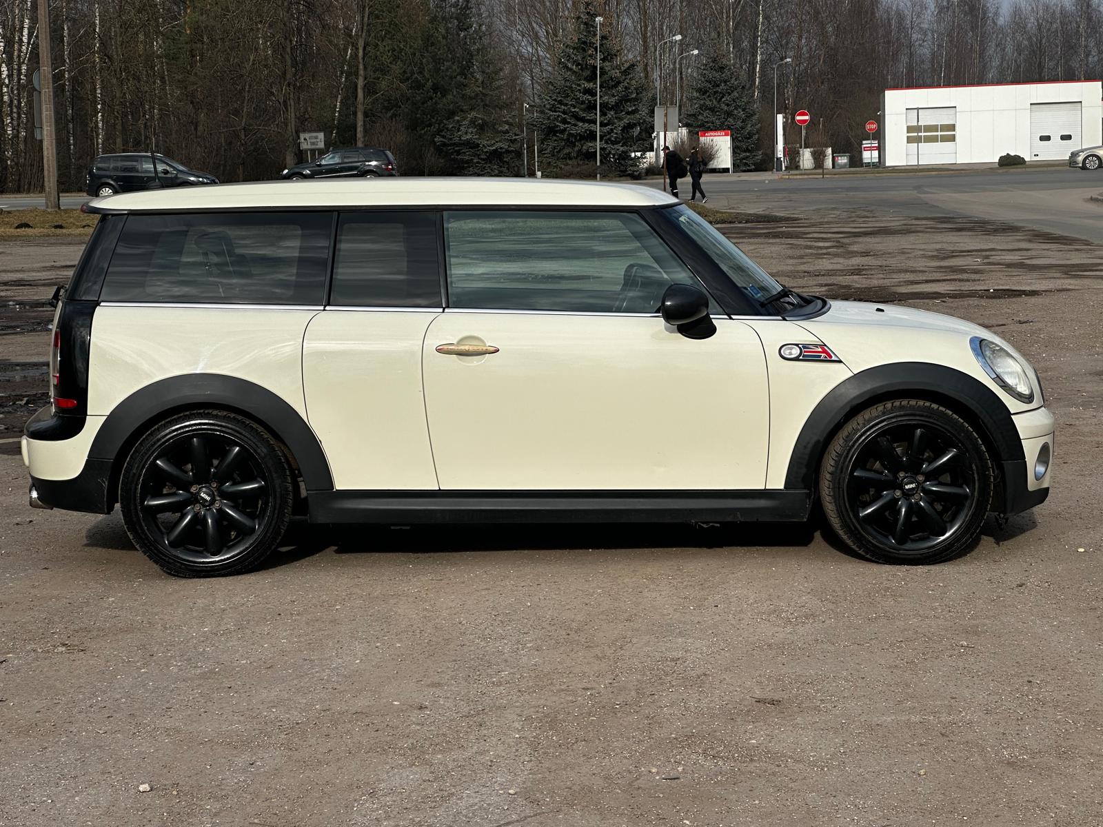 Mini cooper clubman