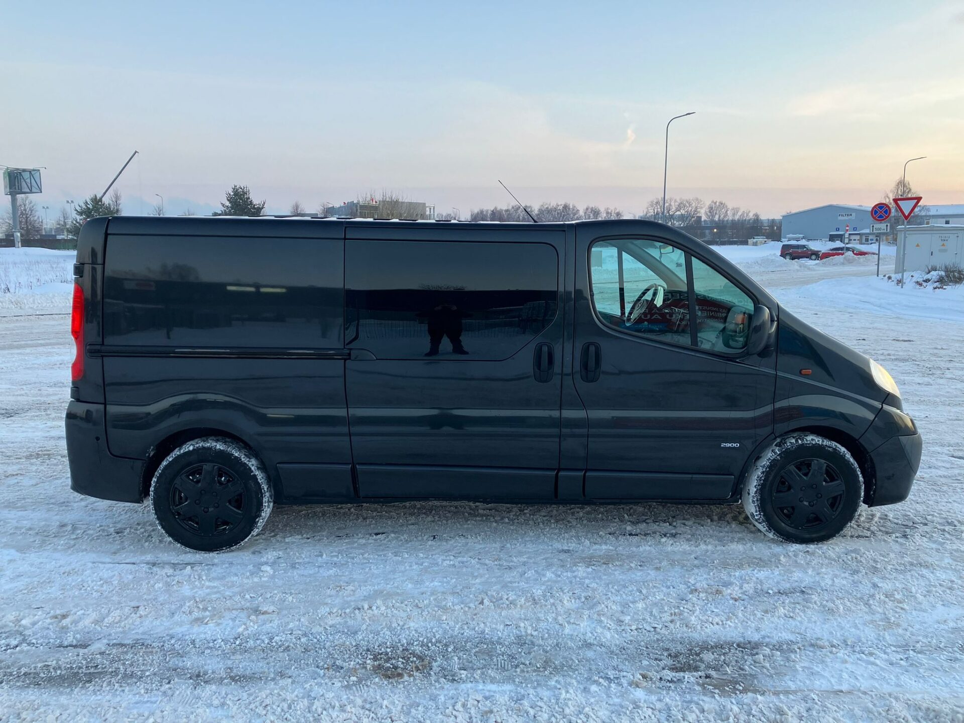 Opel Vivaro ( From Germany, not used in Latvia)