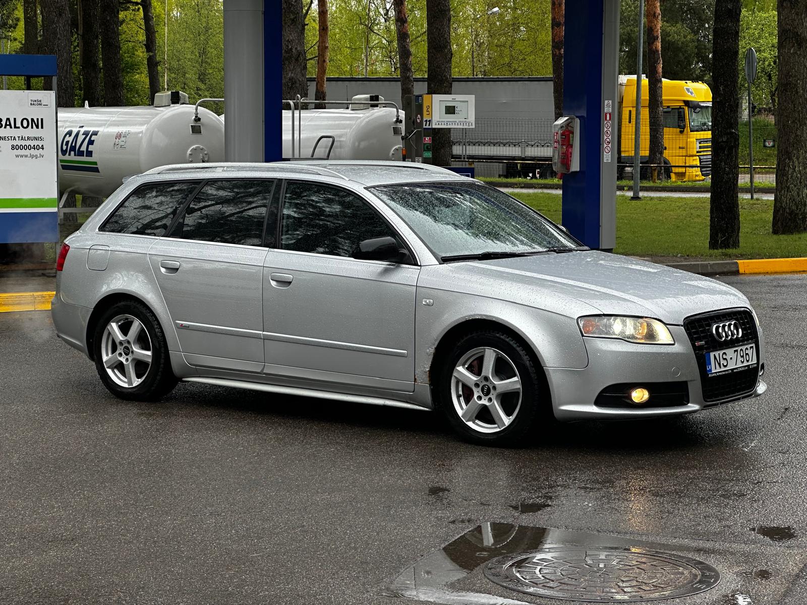 Audi a4 s-line quattro