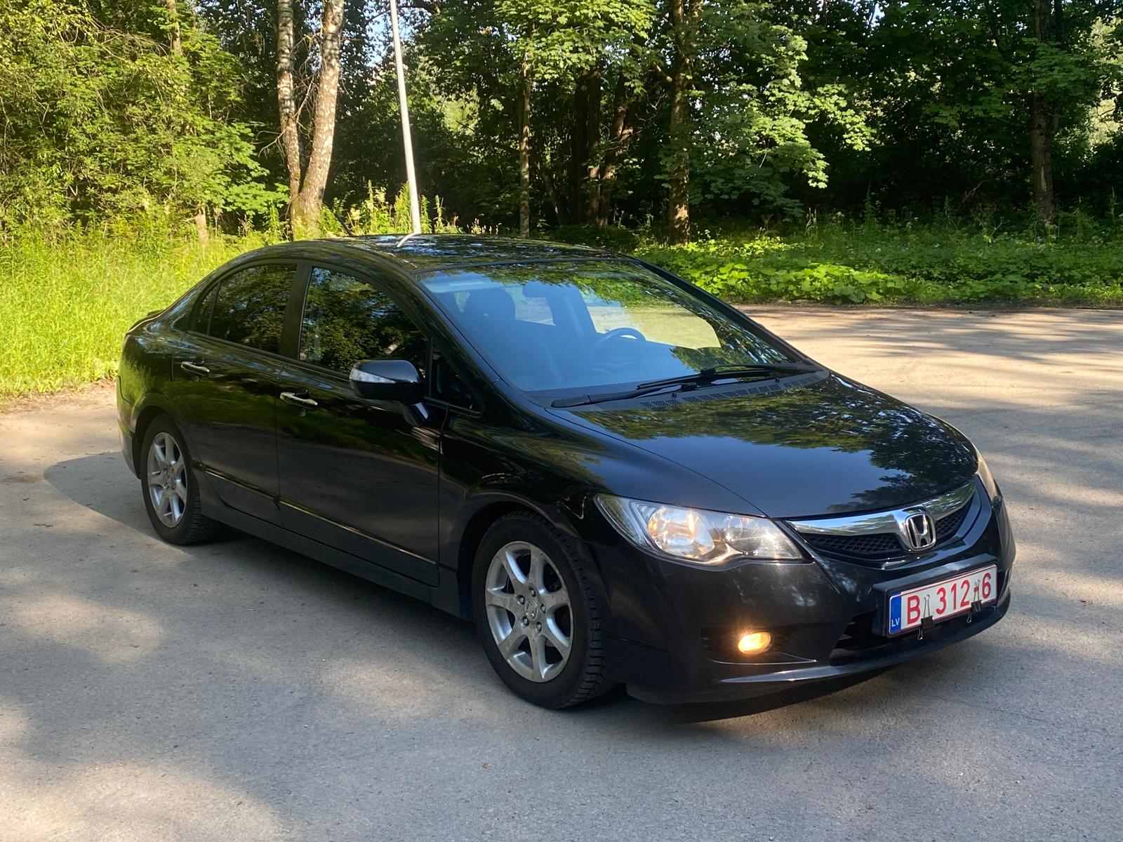 HONDA CIVIC 4DR HYBRID