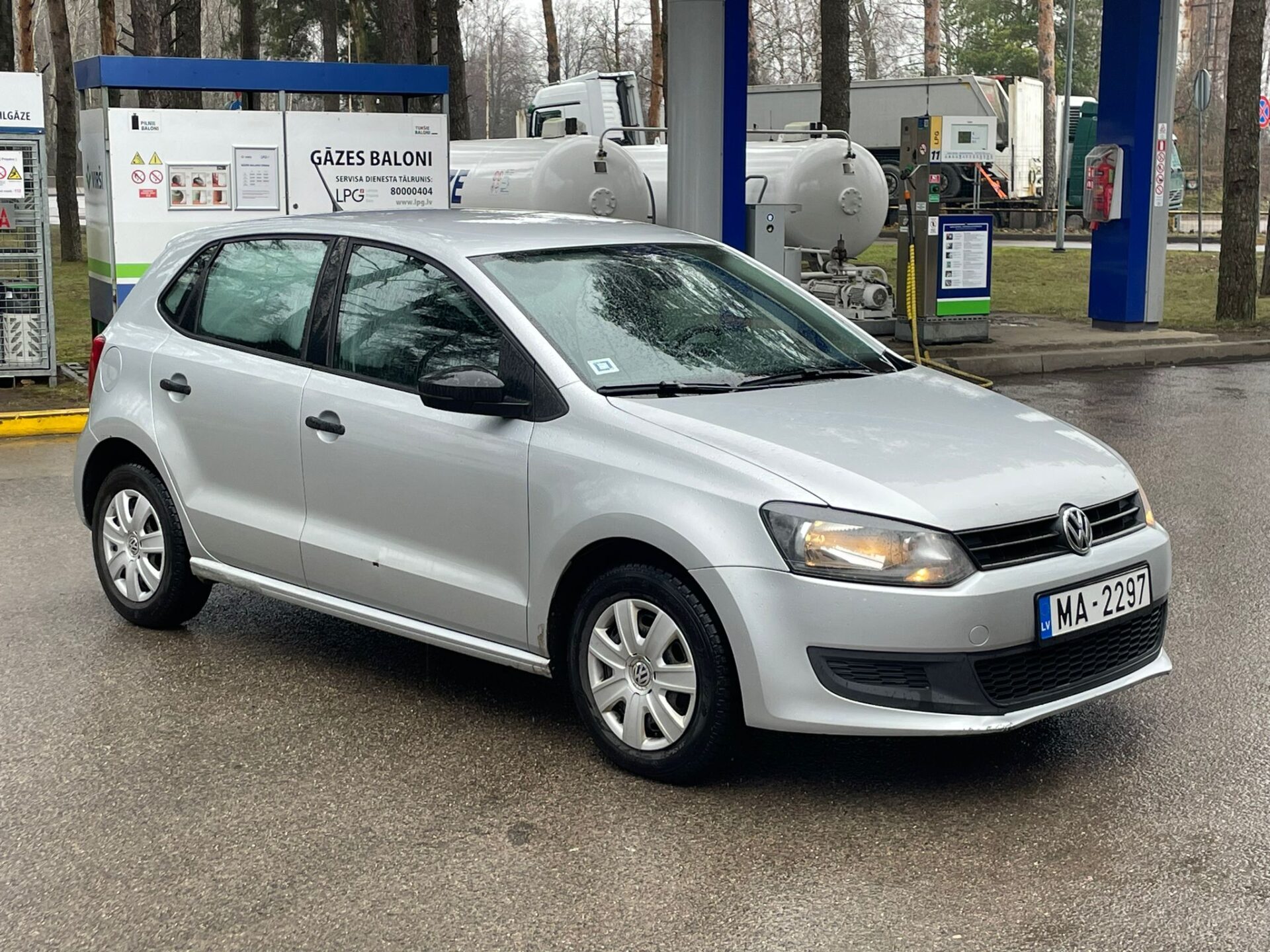 VW POLO