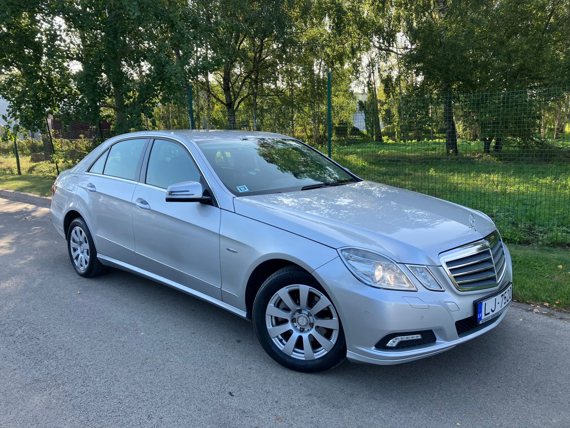 Mercedes E220