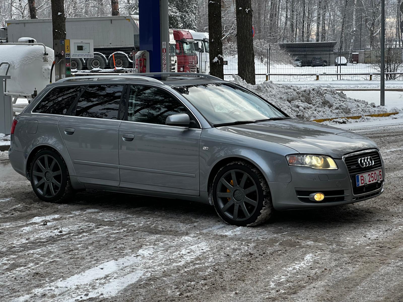 AUDI A4 QUATTRO