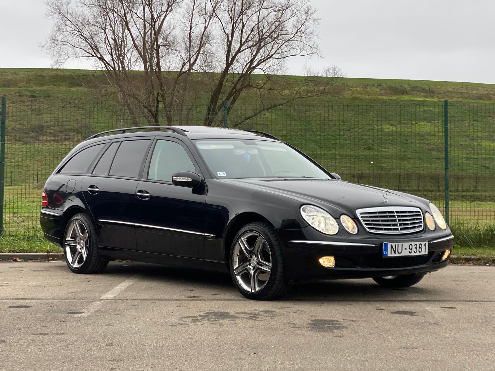 Mercedes Benz E320 Elegance