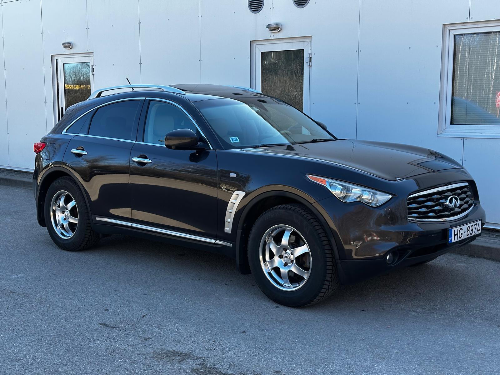INFINITI FX 35