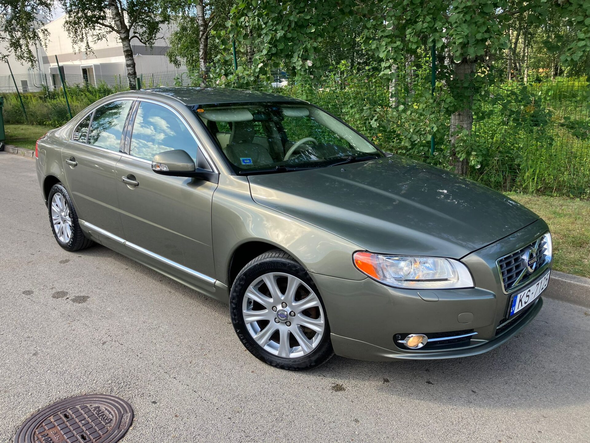 Volvo S80
