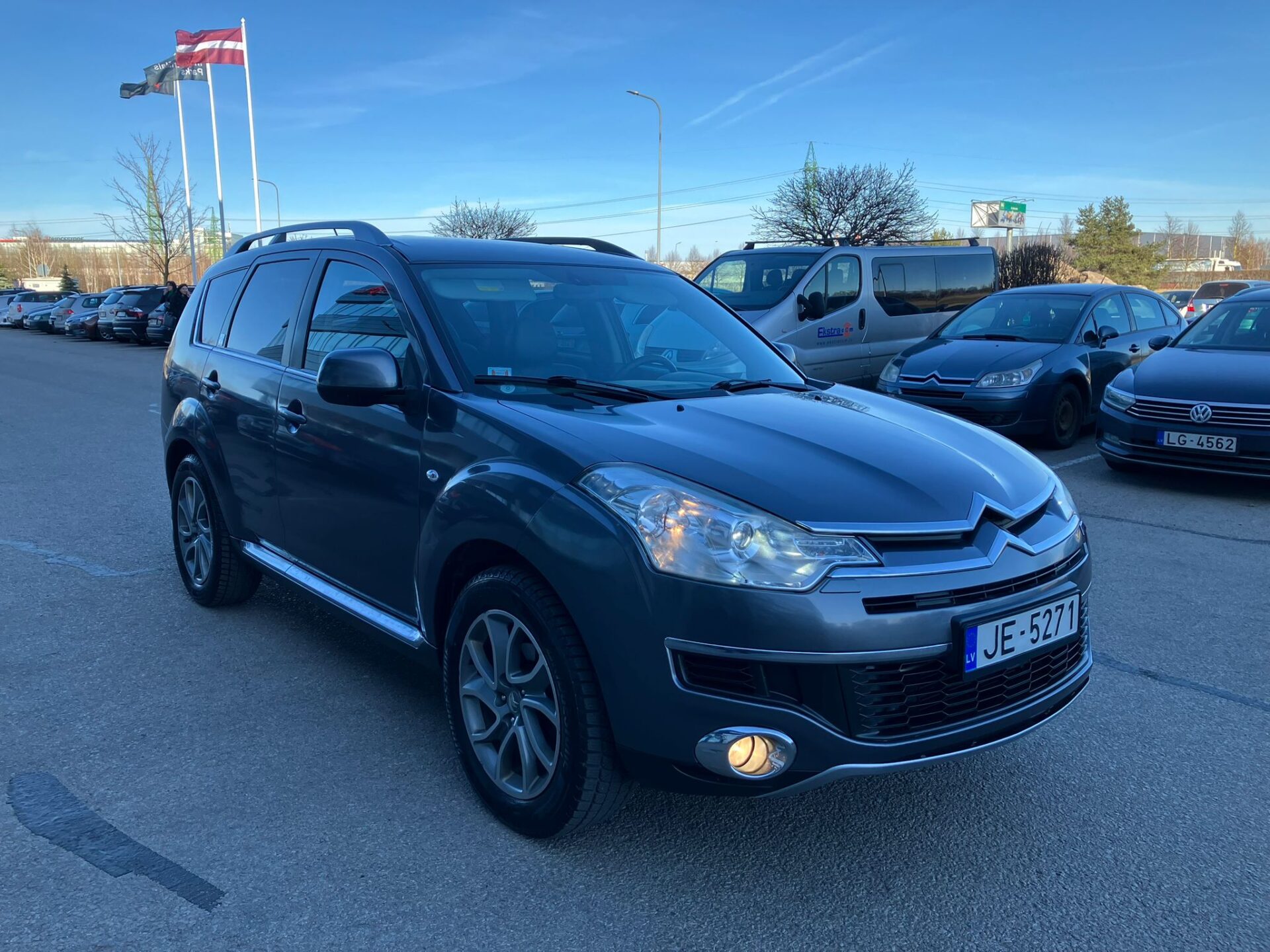 CITROEN C-CROSSER 7 vietas 4×4